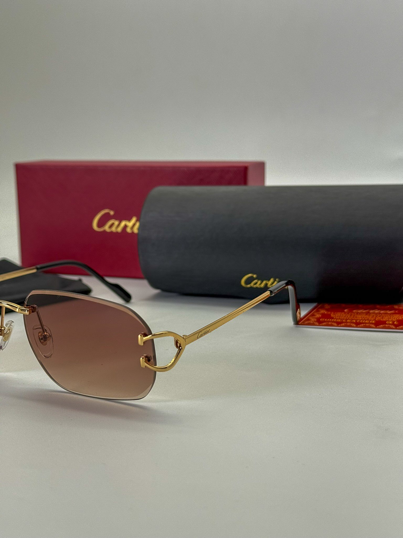 Renkli Cam Detaylı Full Set Güneş Gözlüğü