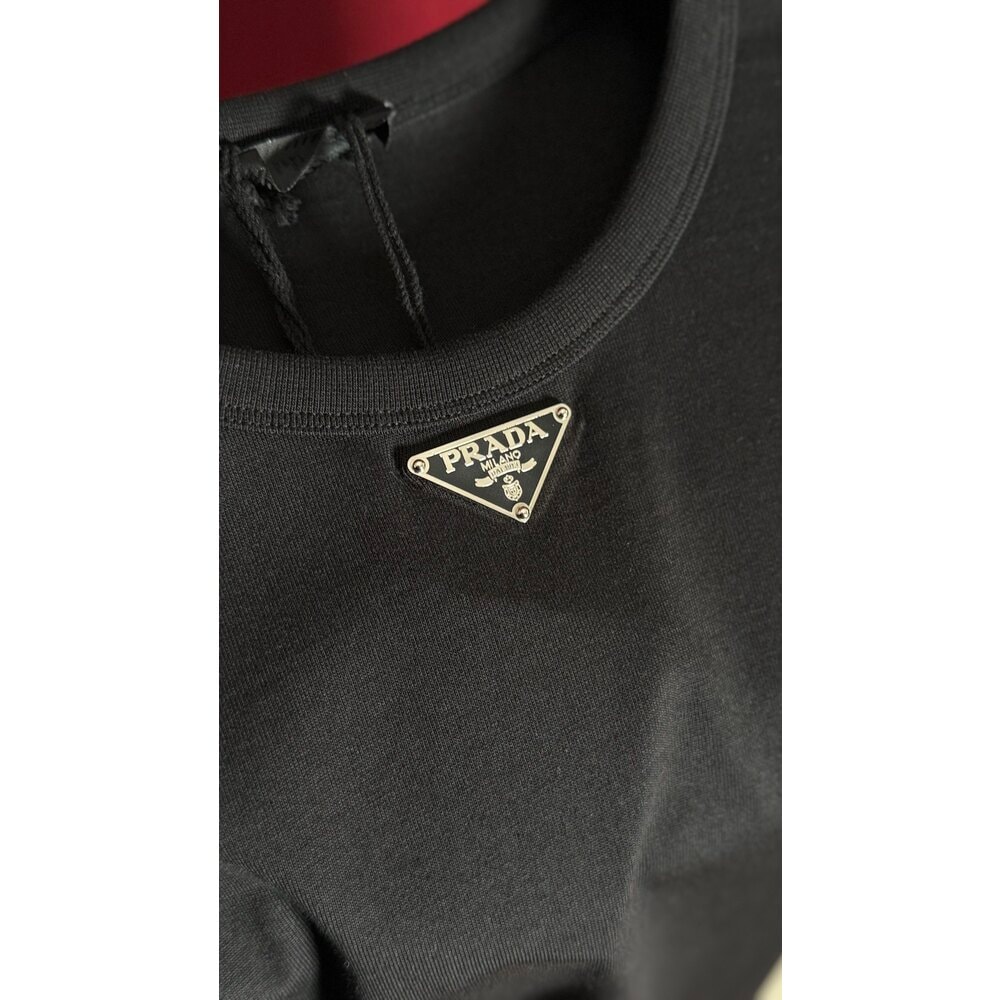 Metal Boğaz Logo Detaylı Erkek T-shirt