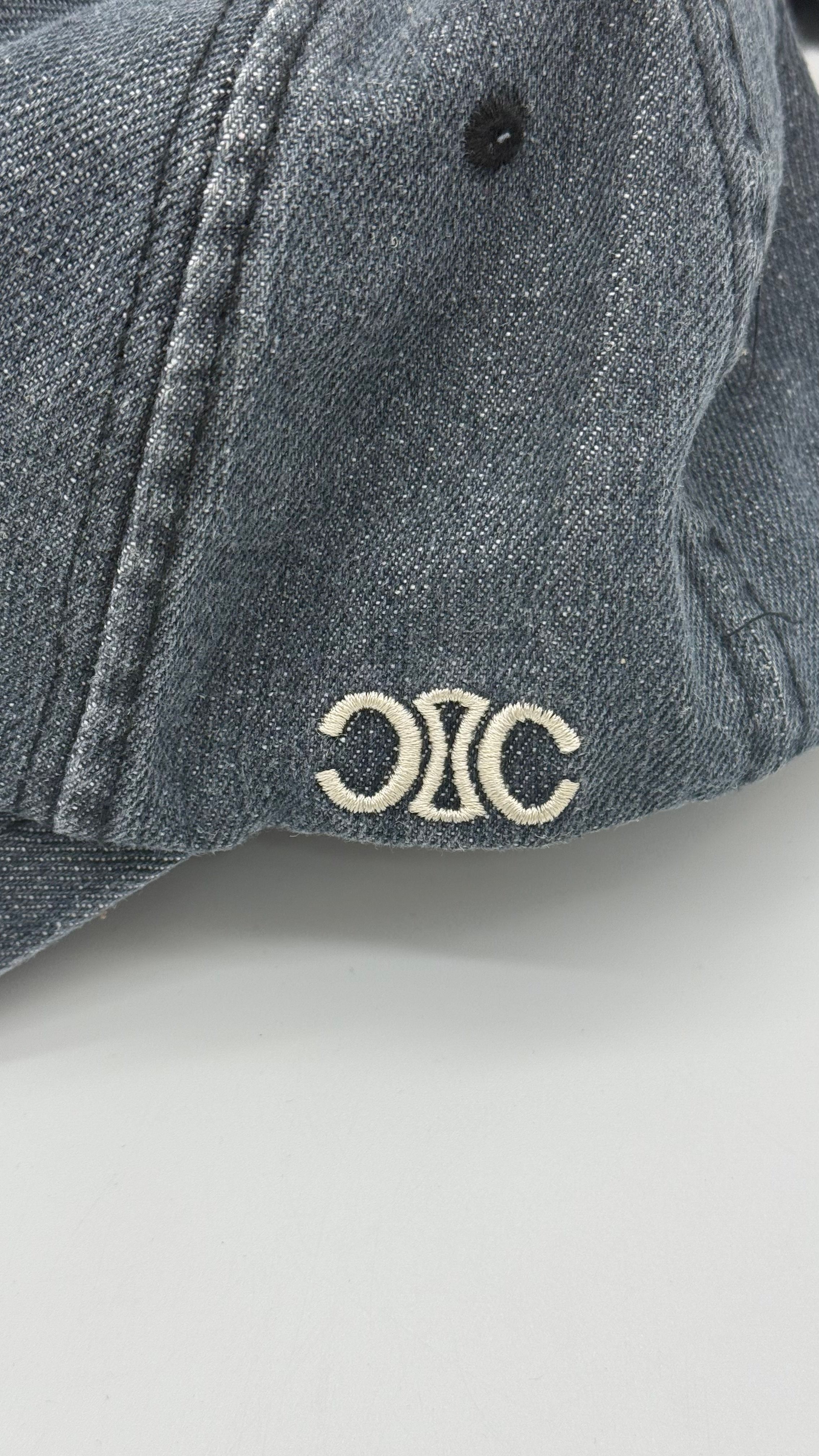 Nakış Logo Detaylı Şapka