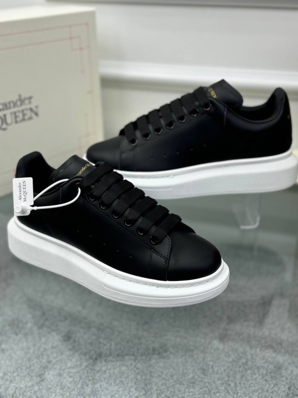Oversize Siyah Deri Sneaker