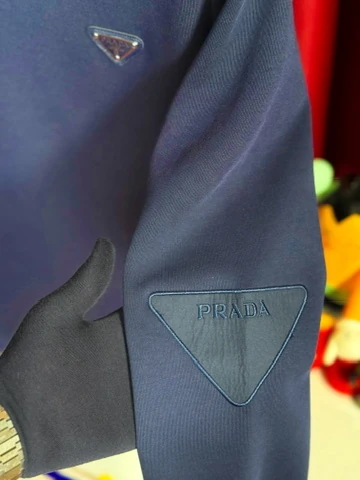 Kolda Yama Detaylı Lacivert Erkek Sweatshirt