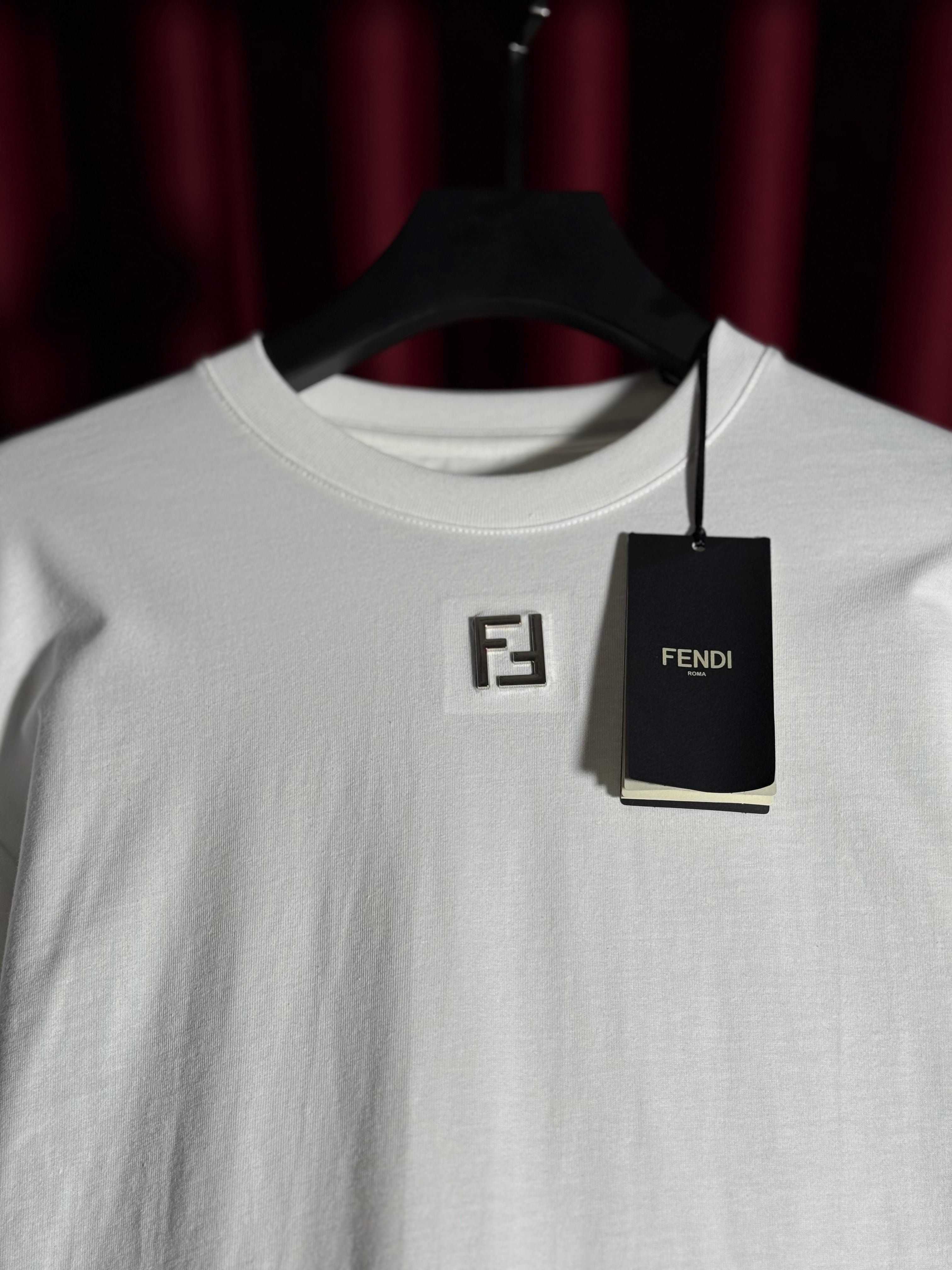 FF METAL LOGO DETAYLI BEYAZ ERKEK T-SHIRT