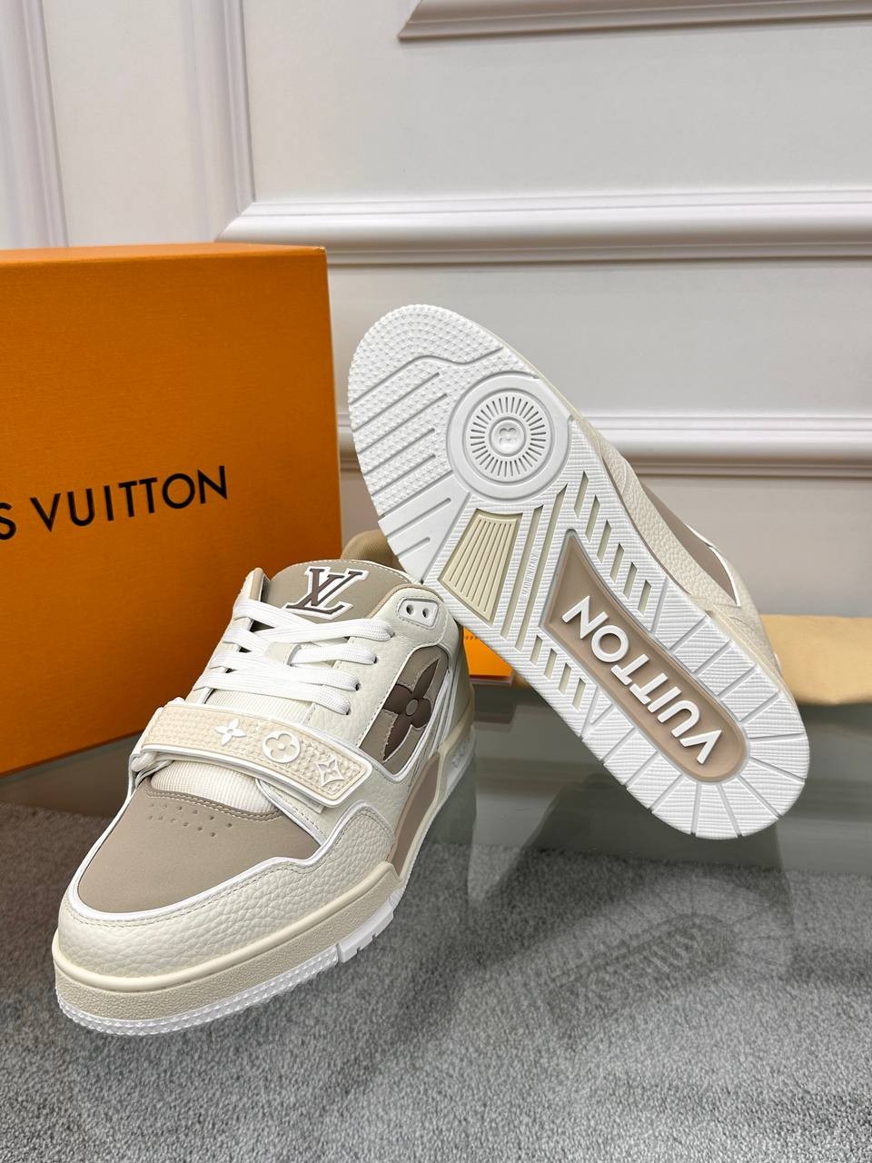 Bej Logo Detaylı Erkek Deri Sneakers
