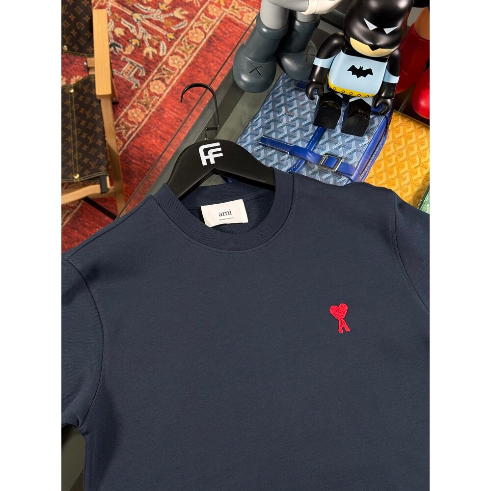 Kalp Nakış Logo Detaylı Erkek Sweatshirt