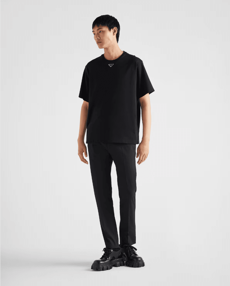 Göğüs Metal Logo Detaylı Erkek Siyah T-shirt NW