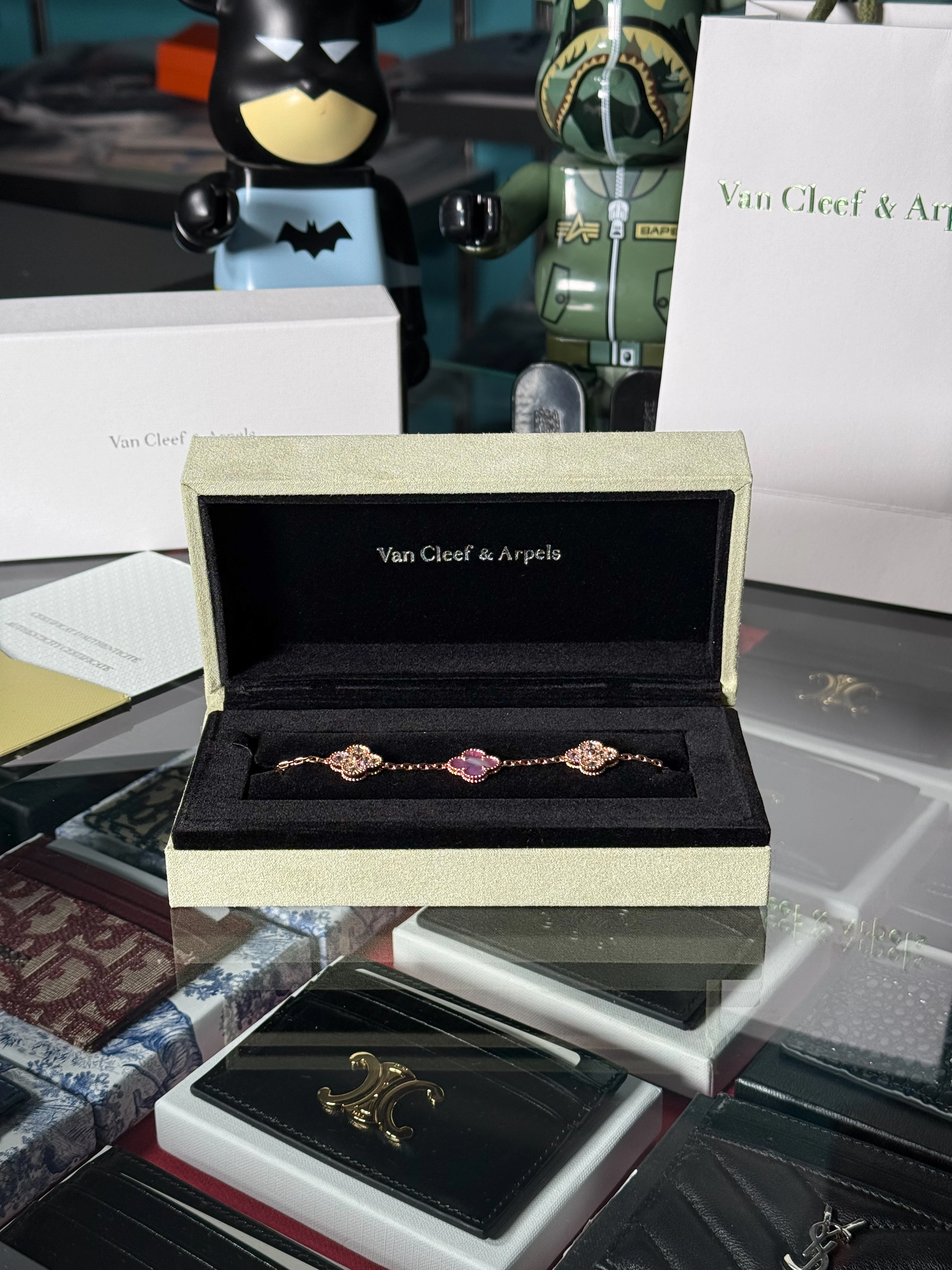 Gold Pembe Taşlı Unisex Bileklik