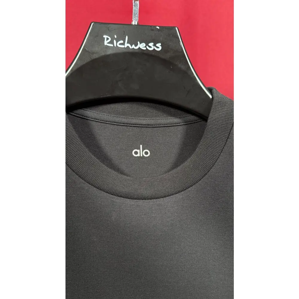 Alo Yoga Spor Giyim T-Shirt NW Fiyatları ve Özellikleri Orijinal