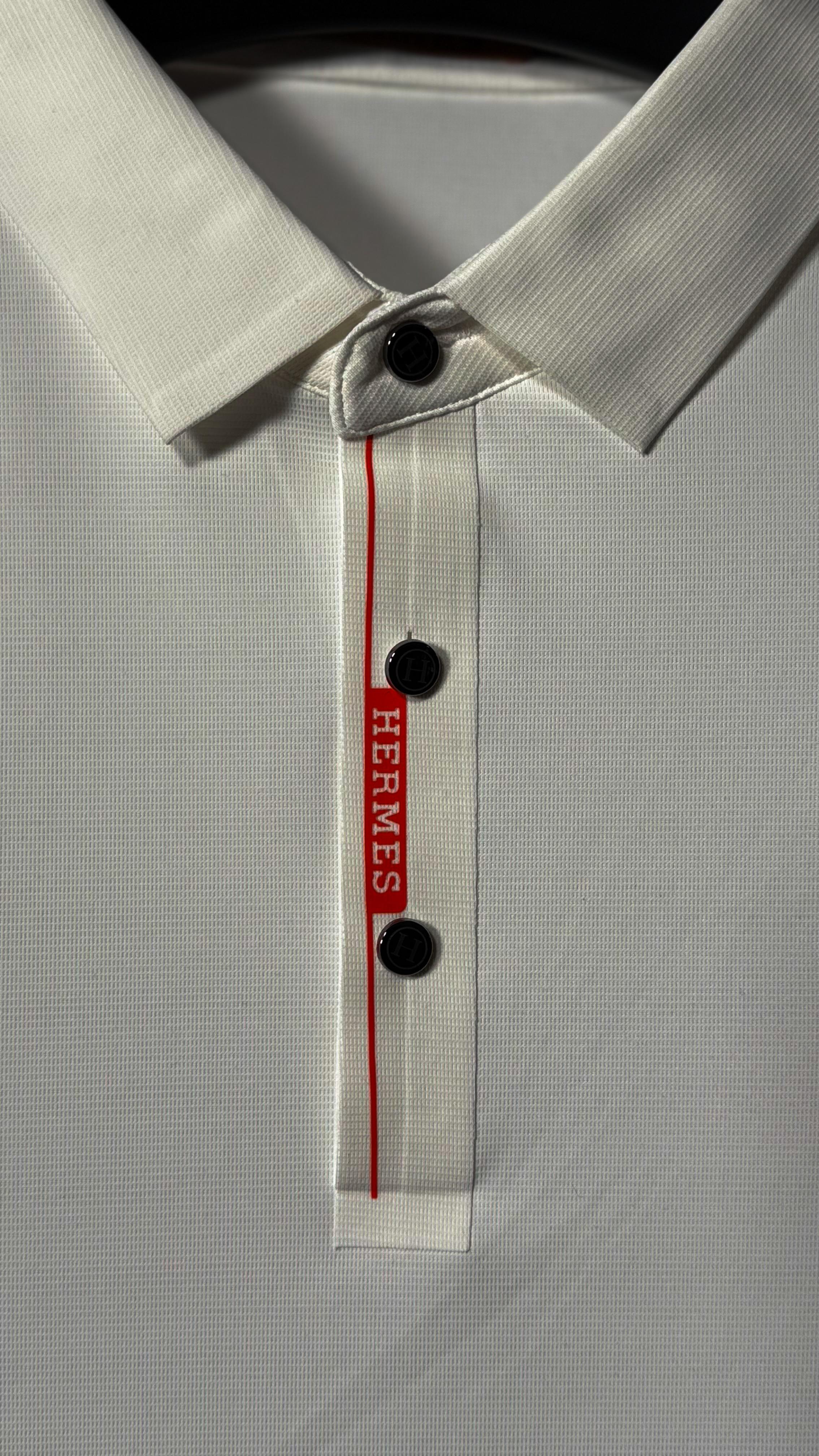 İthal Logo Detaylı Beyaz Polo Yaka T-shirt