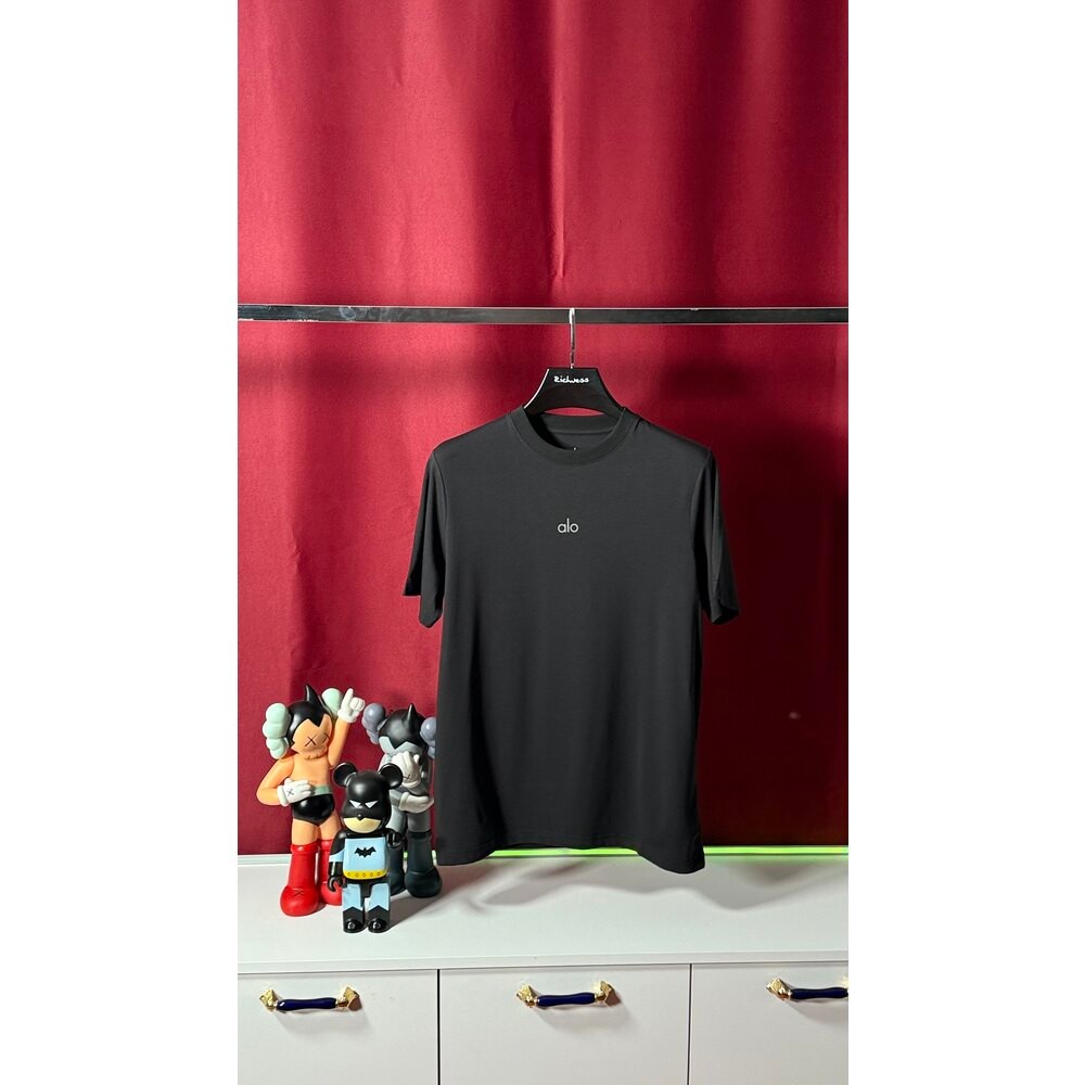 Yoga Sportswear T-Shirt NW