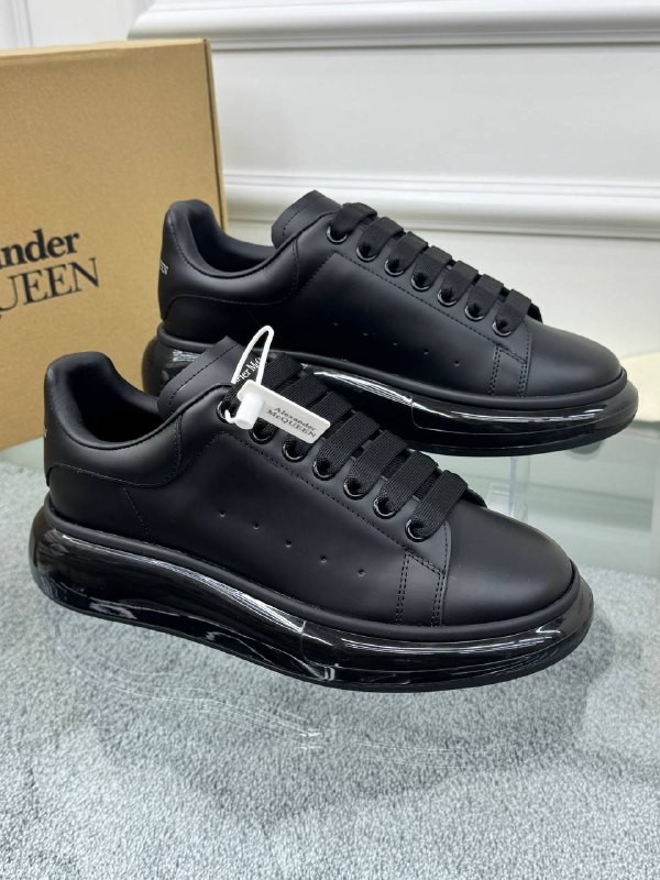 Oversize Siyah Deri Sneaker