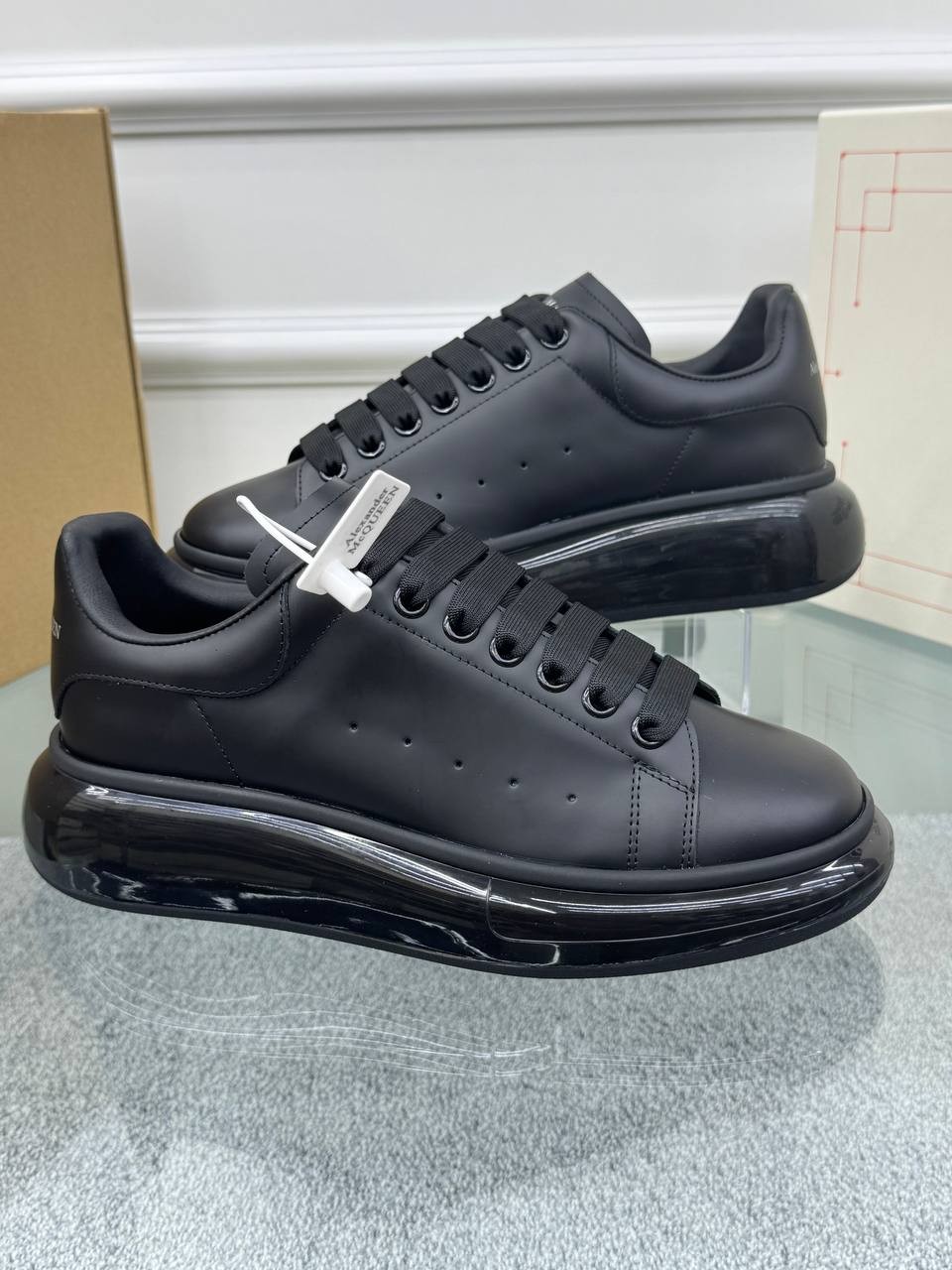 Oversize Siyah Deri Sneaker