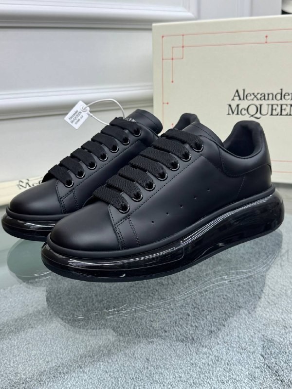 Oversize Siyah Deri Sneaker