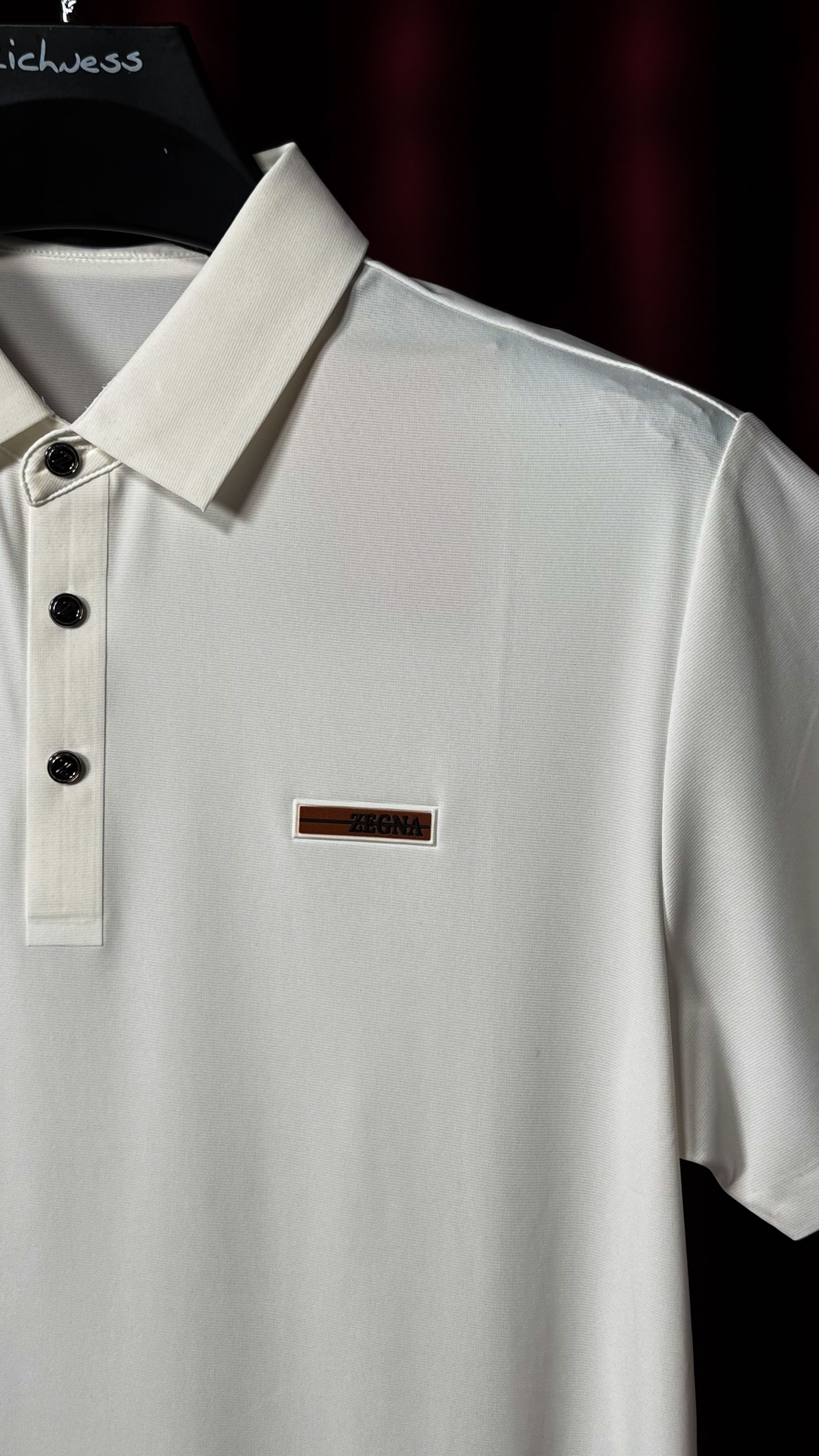 İthal Nakış Logo Detaylı Beyaz Polo Yaka T-shirt