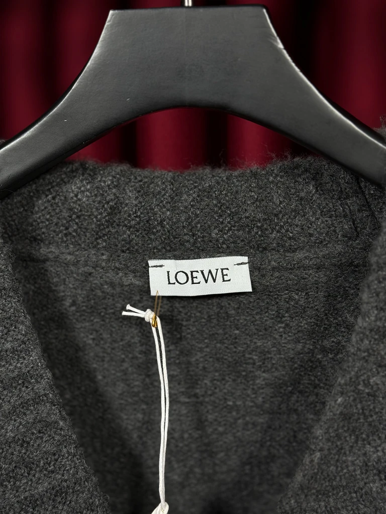 Gri Minimal Nakış Logolu Triko Hırka