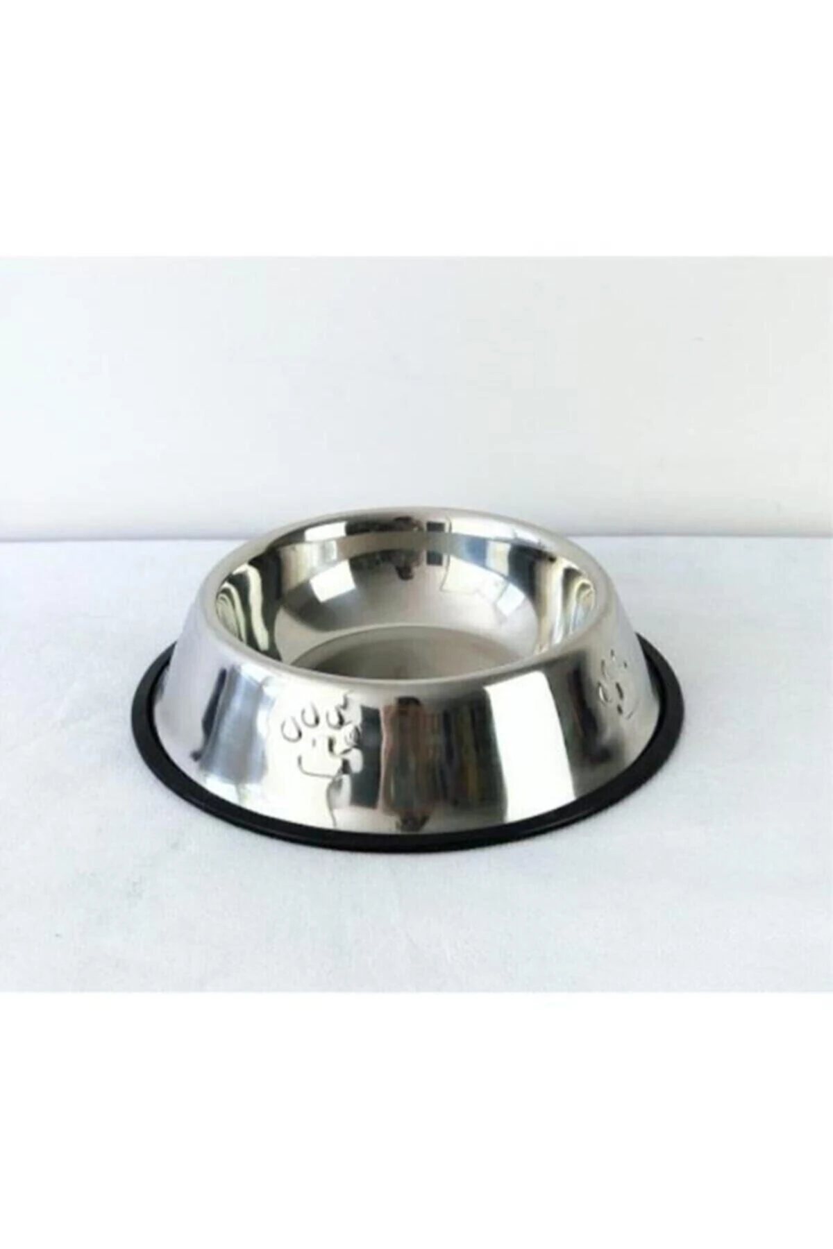 Paslanmaz Çelik Mama Ve Su Kabı, Alt Taban 18 Cm (300 ML-10 OZ)