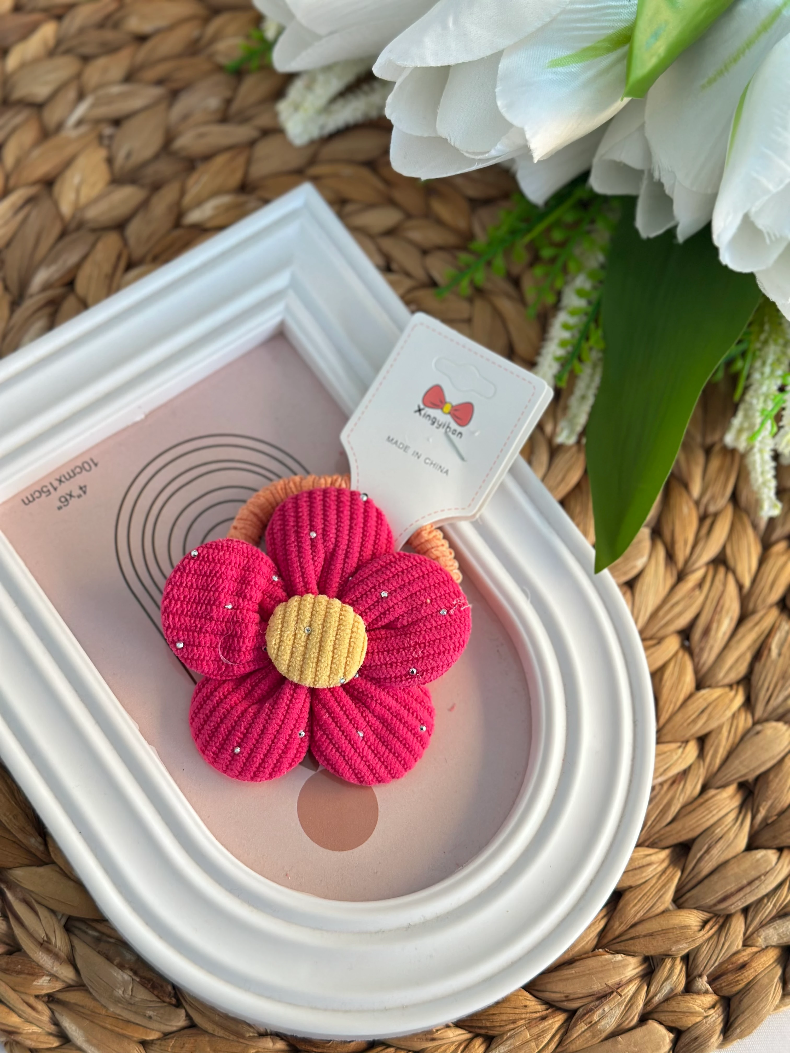 Fuşya Taşlı Papatya Lastik Toka