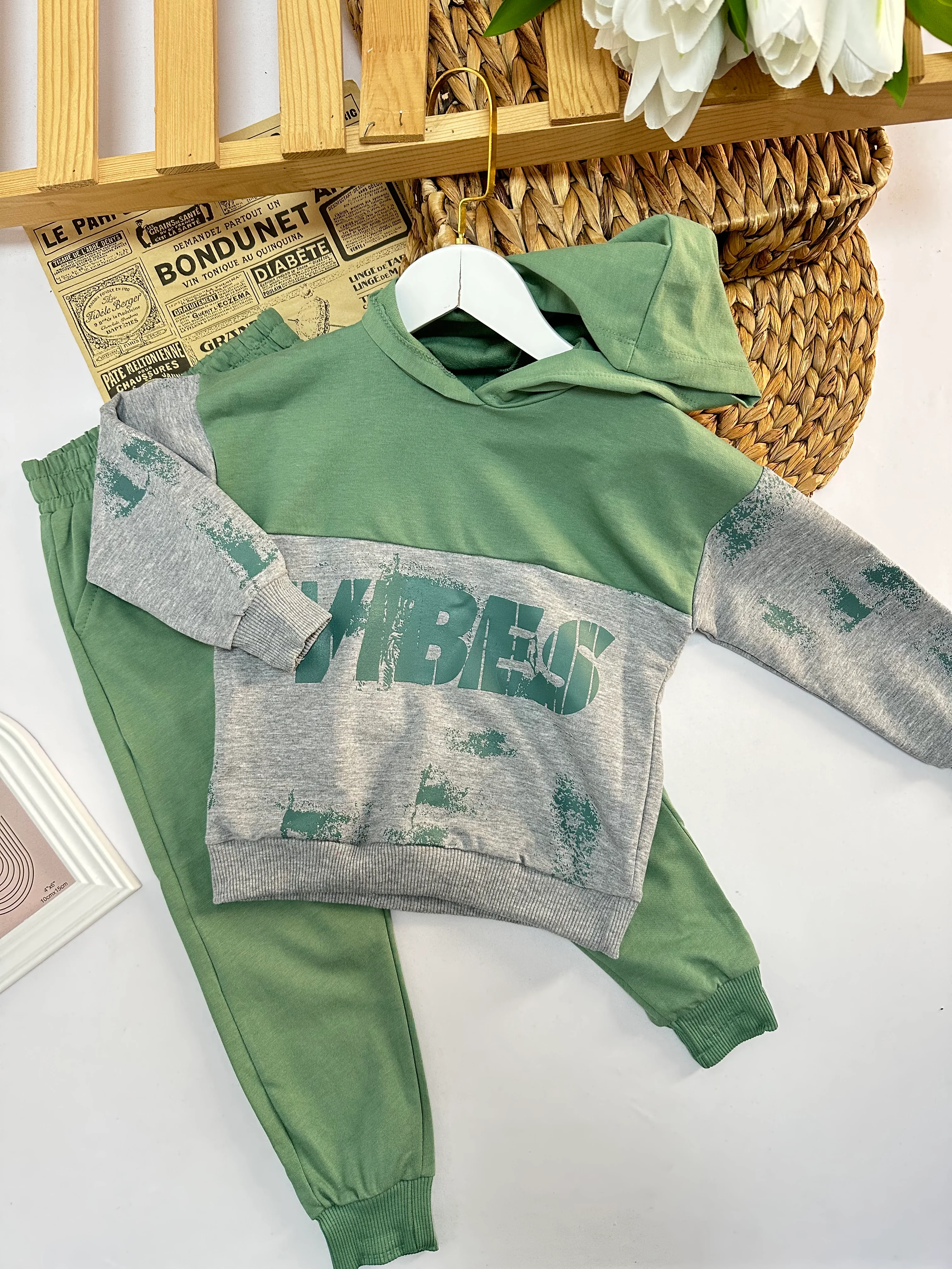 Erkek Çocuk Yeşil Vibes Kapüşonlu Takım