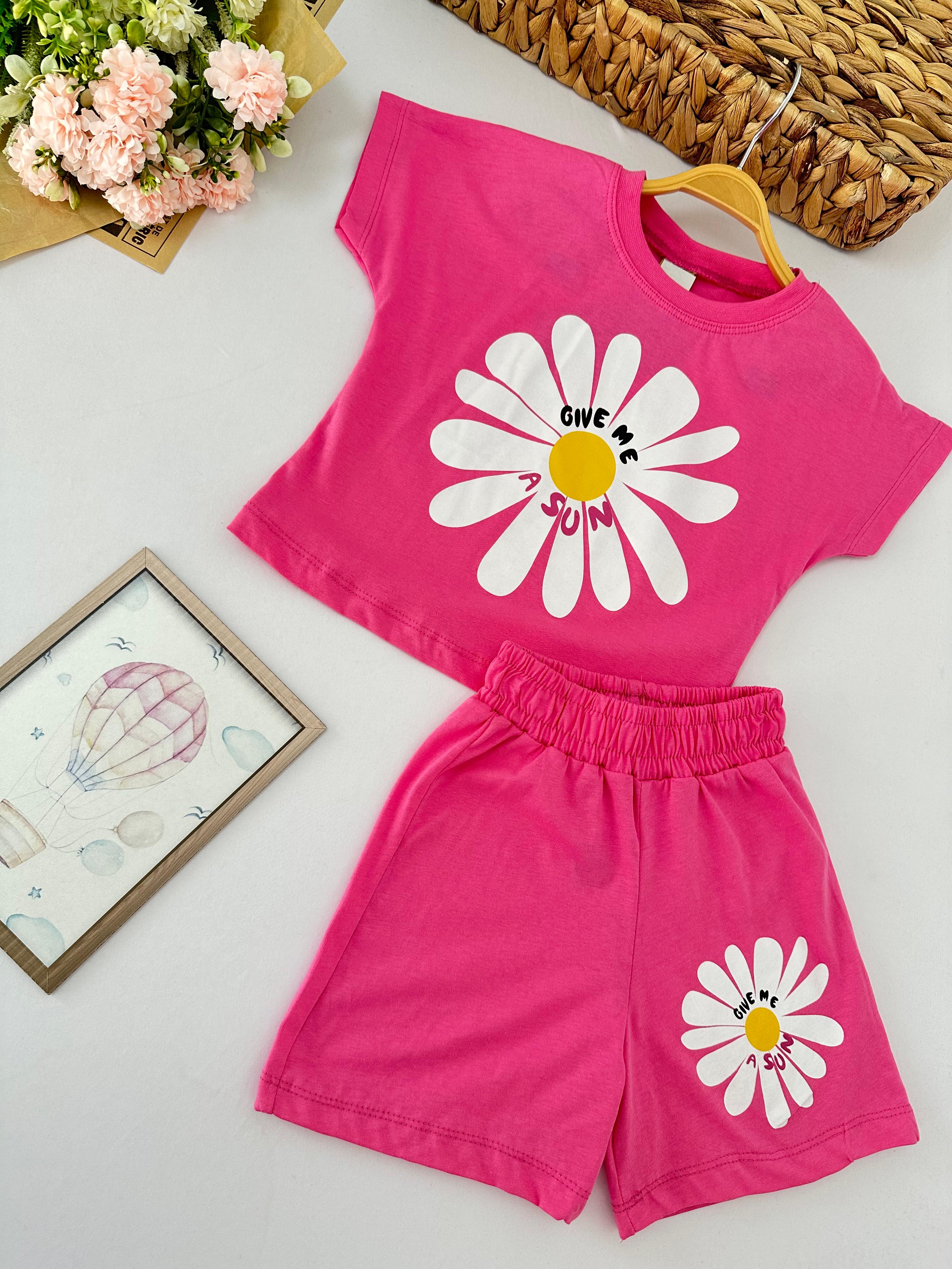 Kız Çocuk Pembe Papatyalı Şortlu Takım