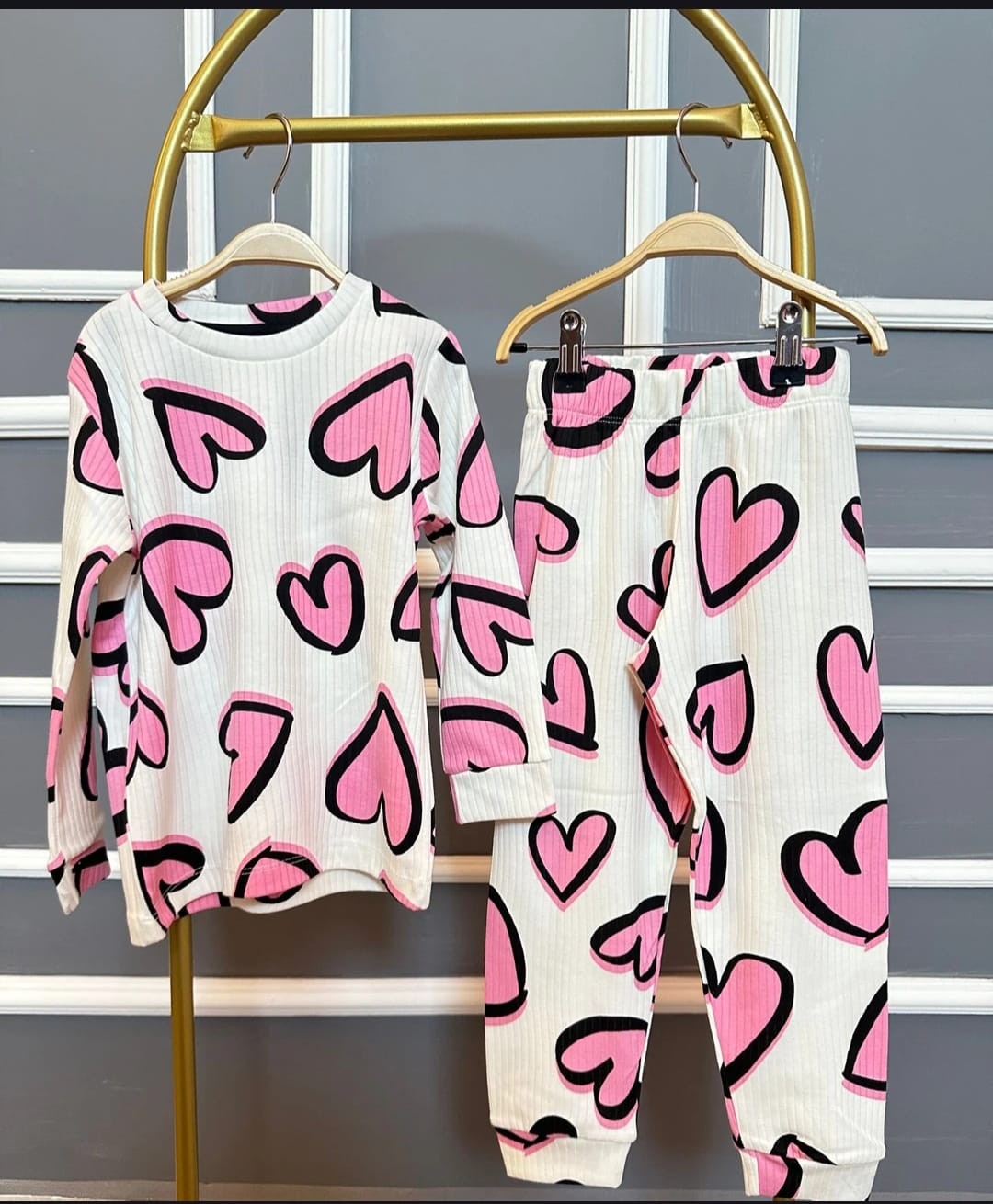 Kalpli Beyaz Fitilli Kız Çocuk Pijama Takım