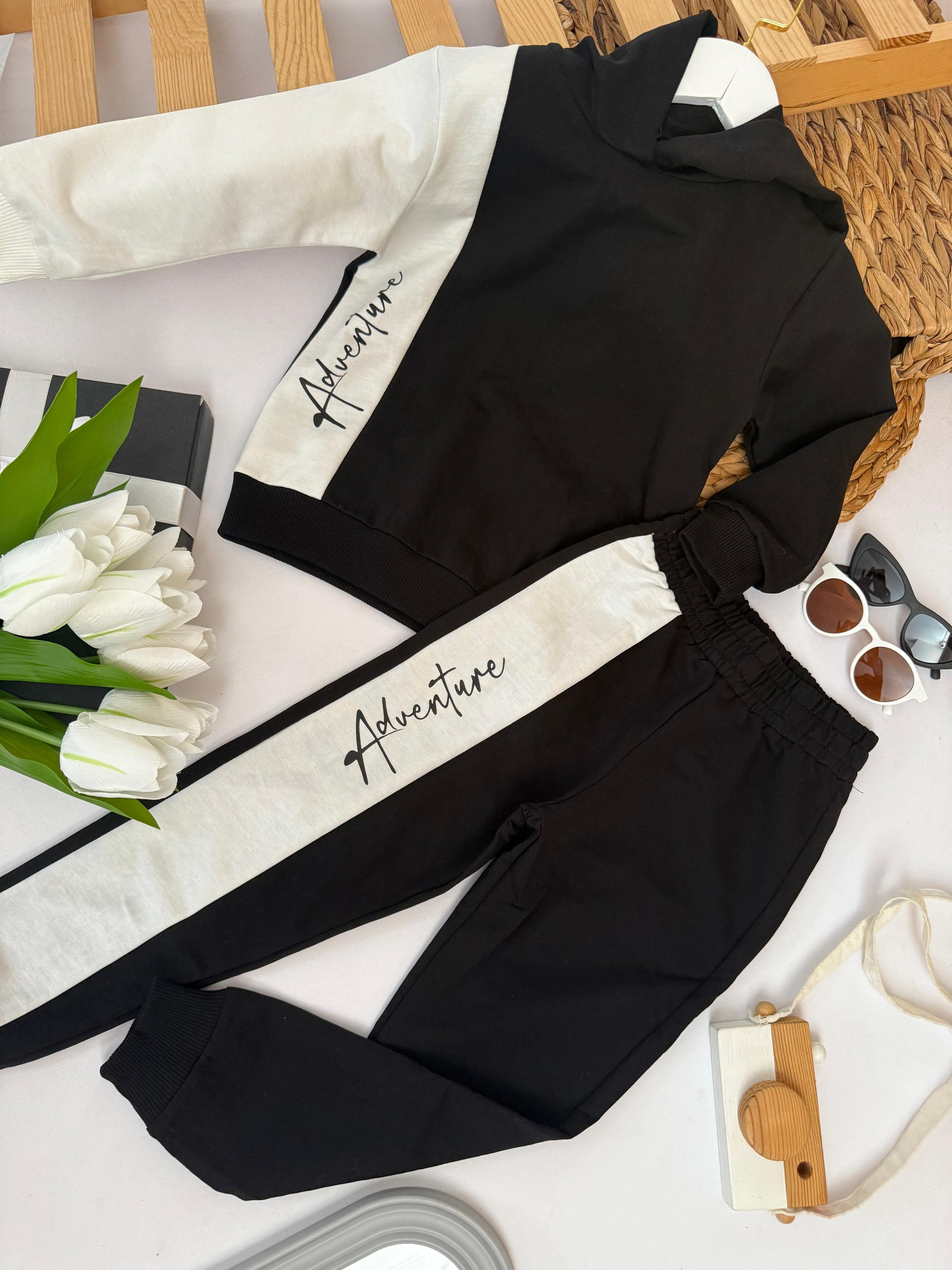 Unisex Siyah Kapüşonlu Adventure Yazılı Takım