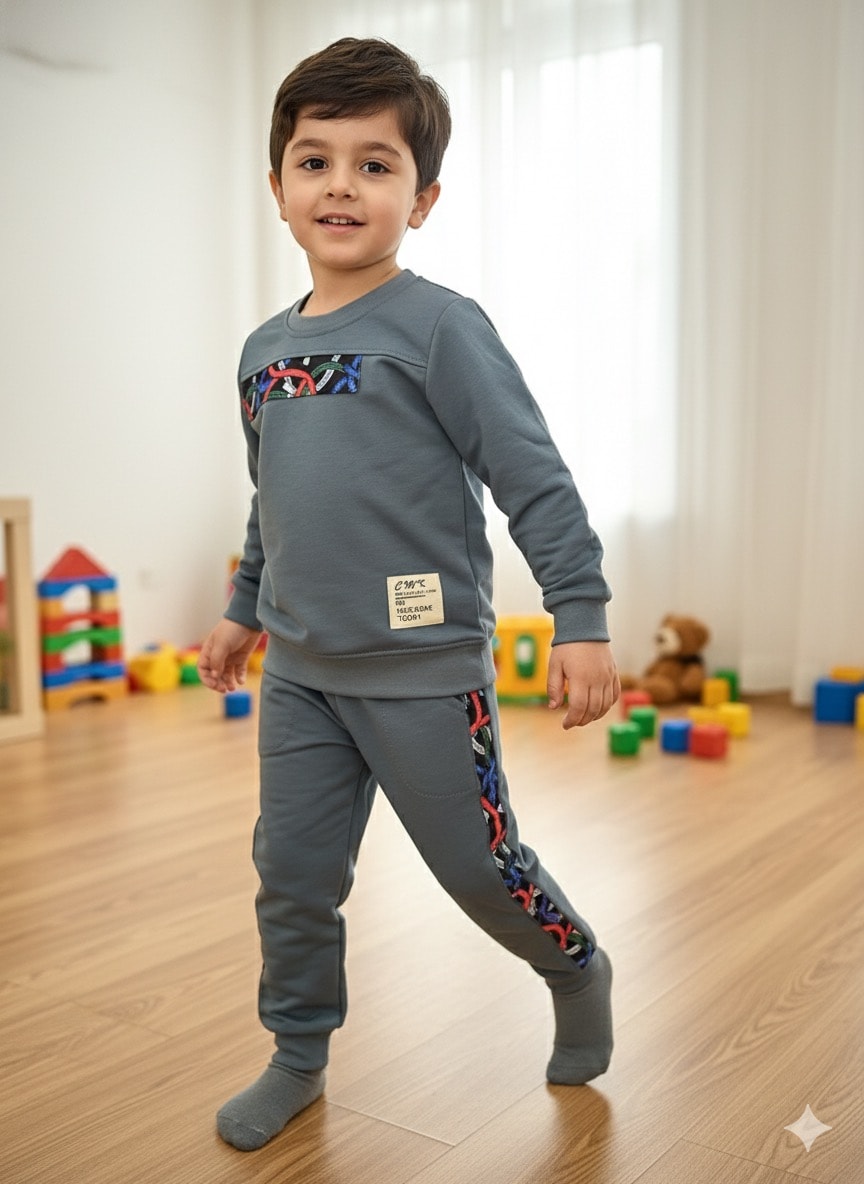Erkek Çocuk Gri Desenli Takım