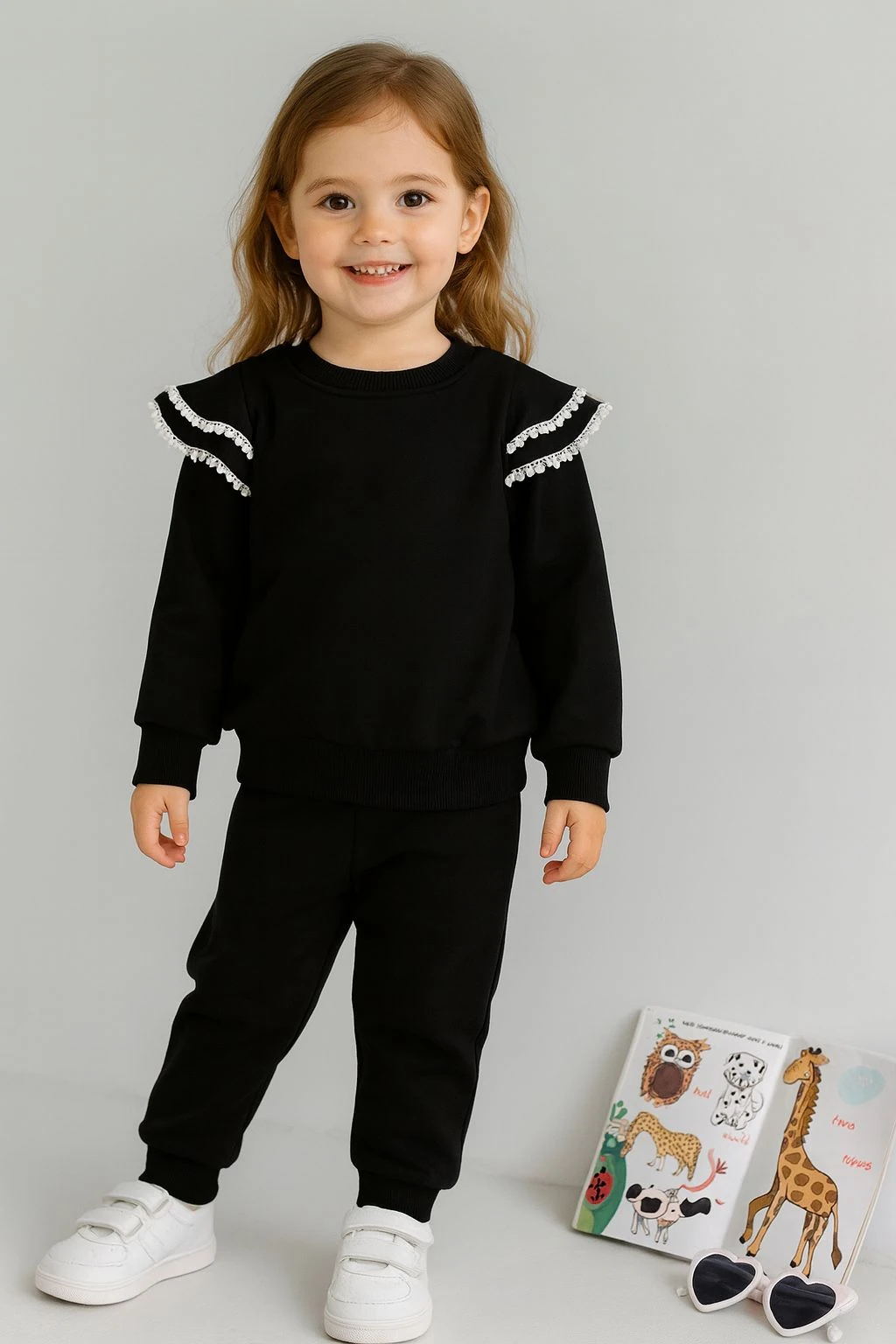 Kız Çocuk Siyah Fırfır Kollu Alt-Üst Takım