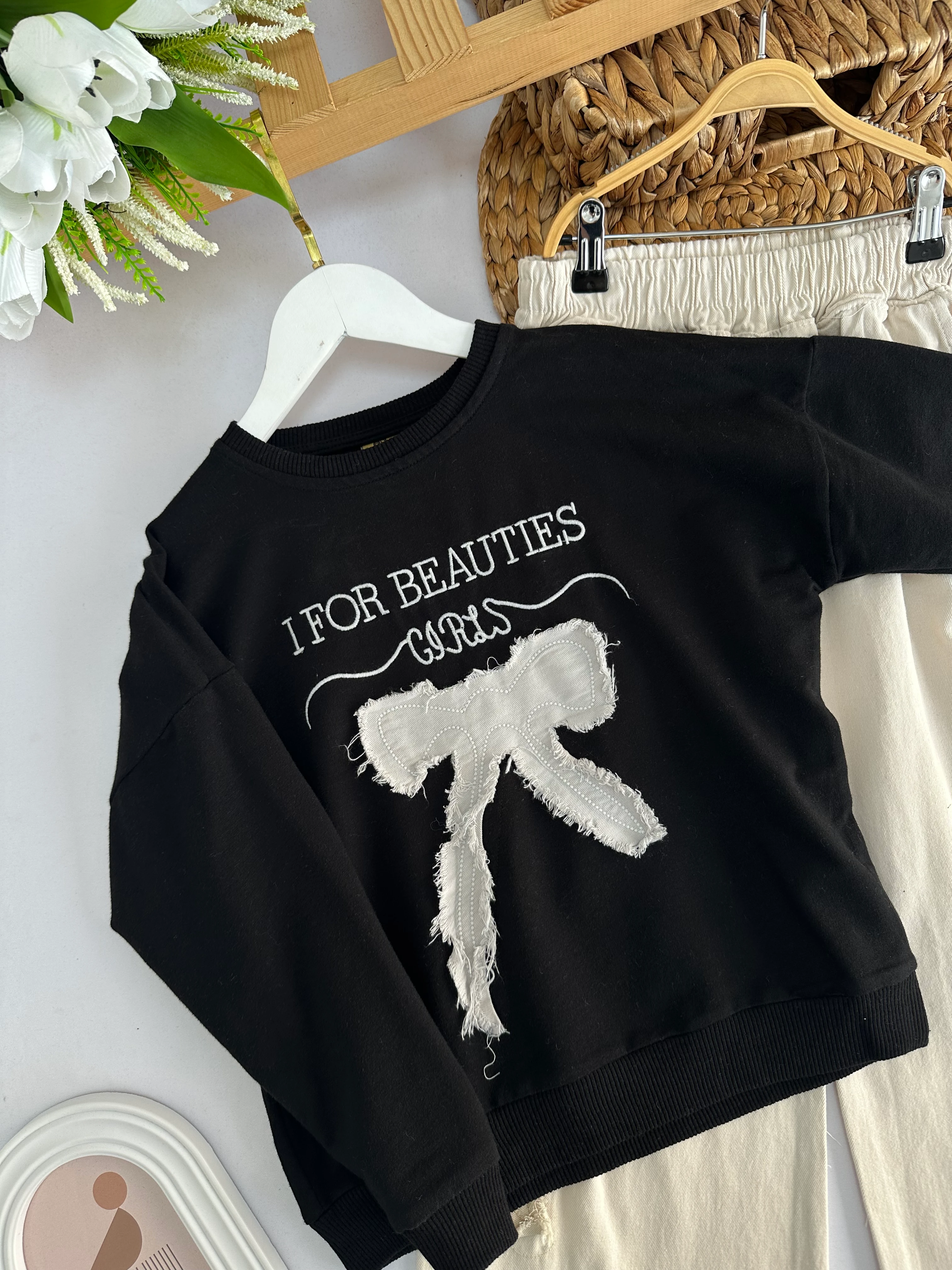 Kız Çocuk Siyah Bej Kurdele Pantolonlu Takım