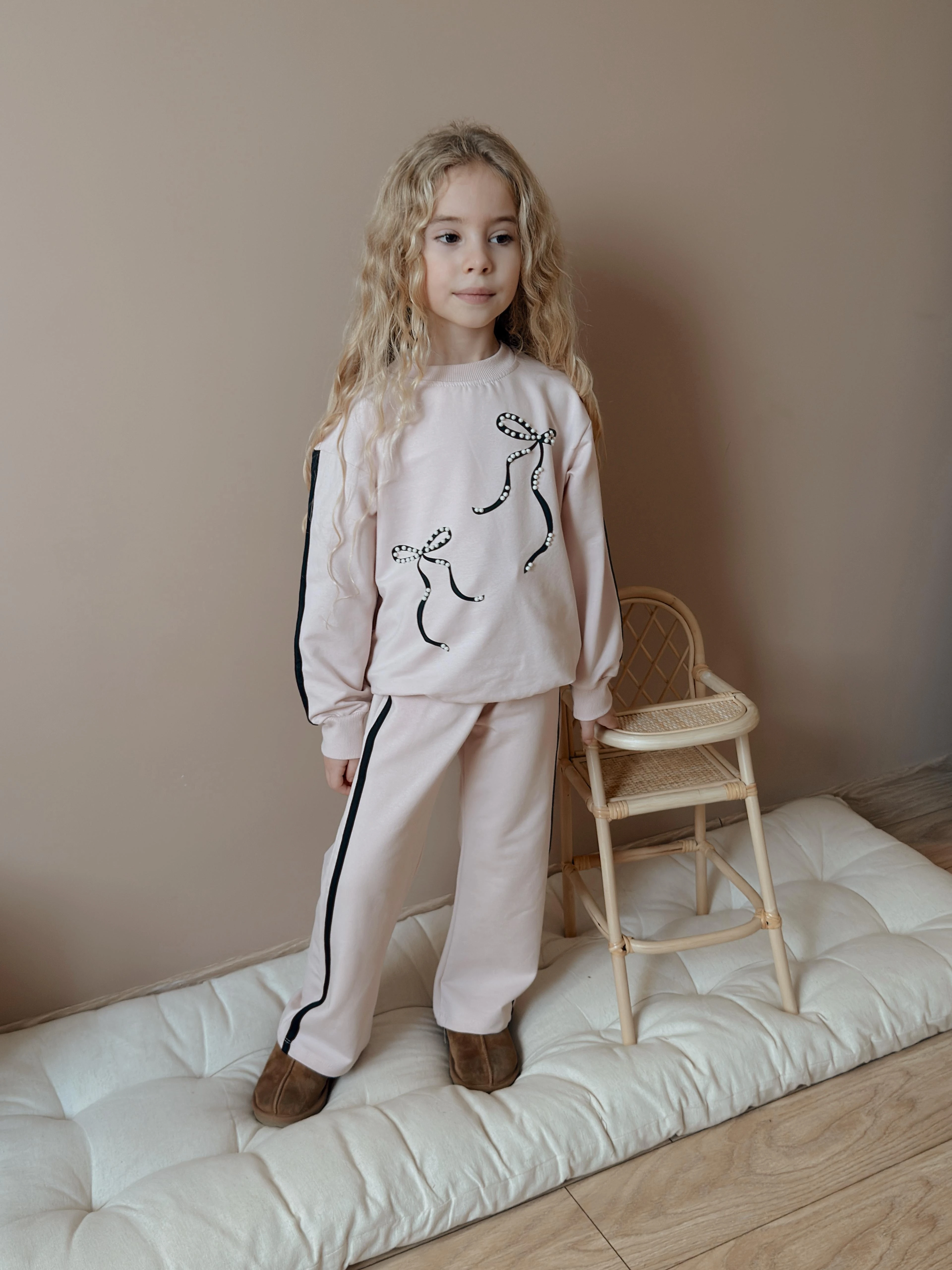 Kız Çocuk Siyah  İnci Fiyonk Takım