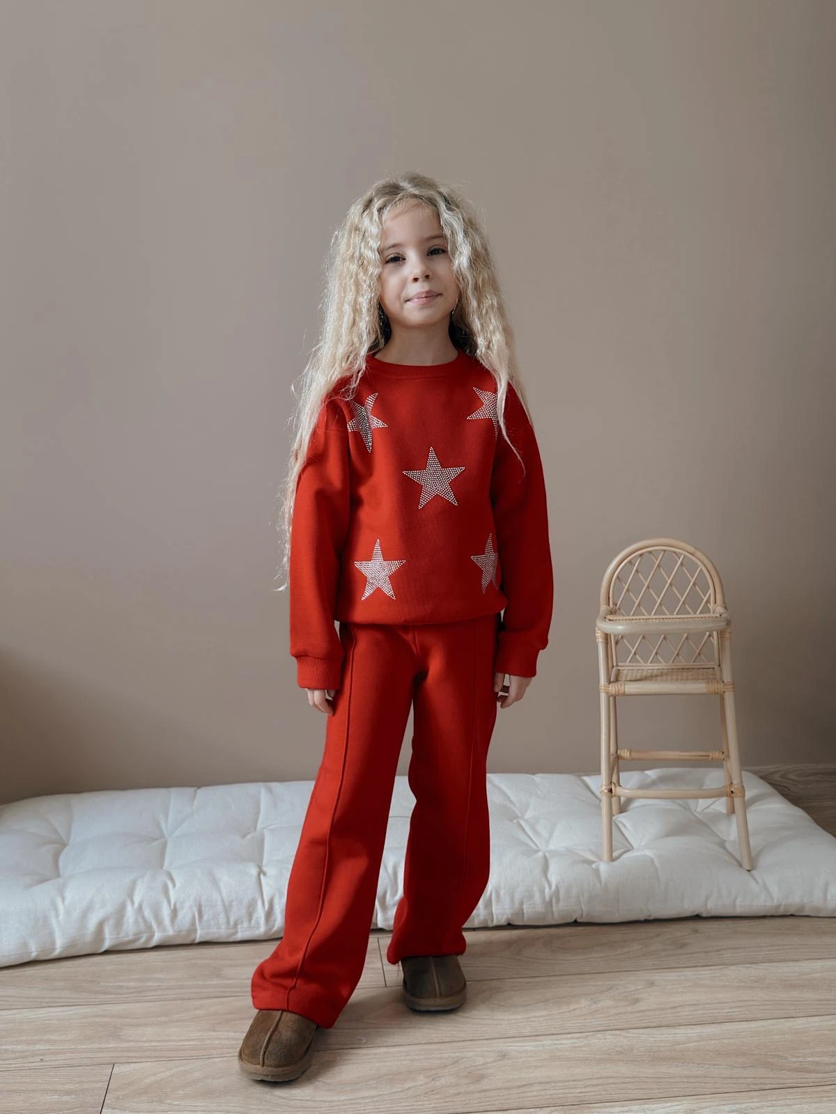 Kız Çocuk Kırmızı Yıldızlı Taşlı Alt-Üst Takım