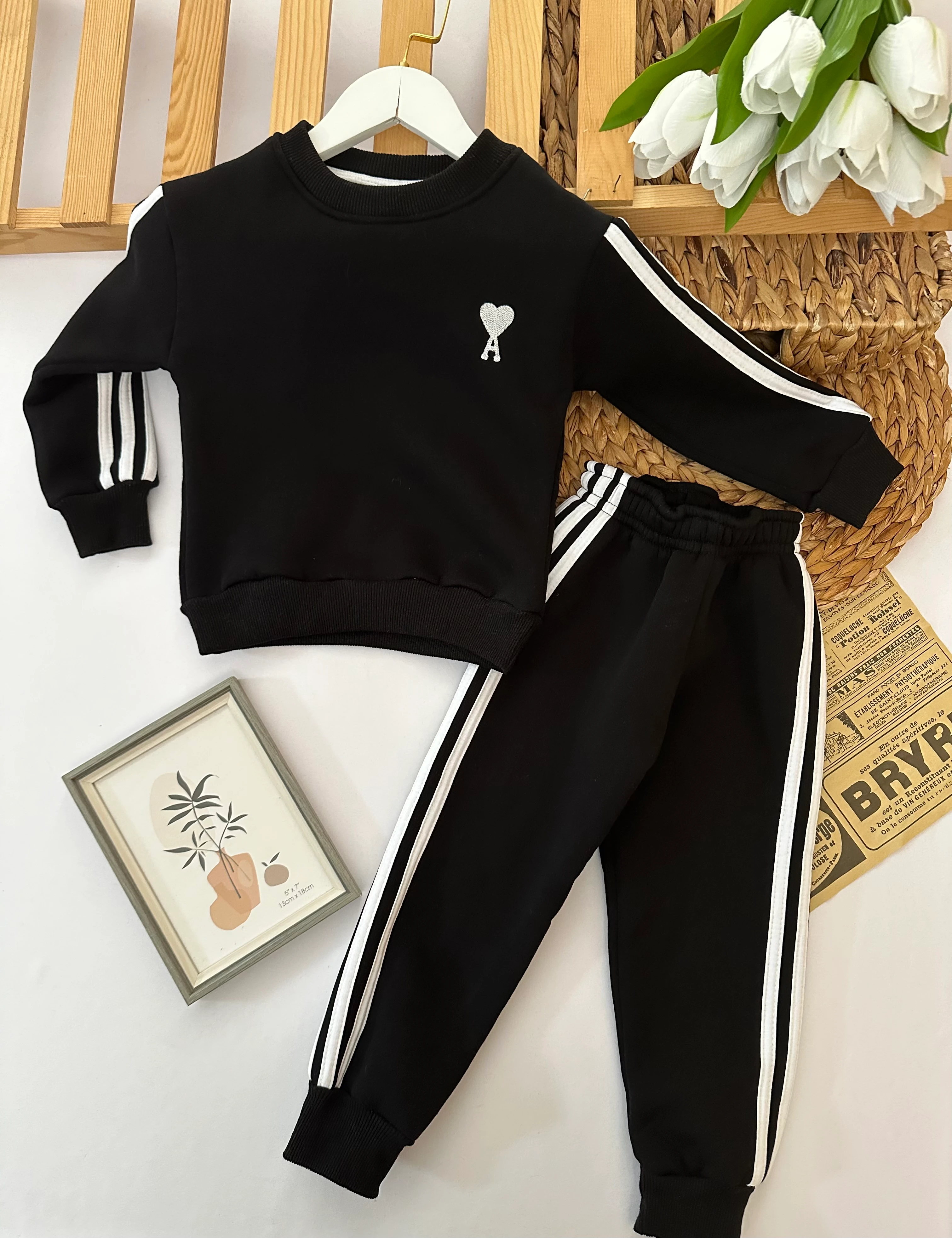 Kız Çocuk Siyah Kalp Nakışlı Alt-Üst Takım