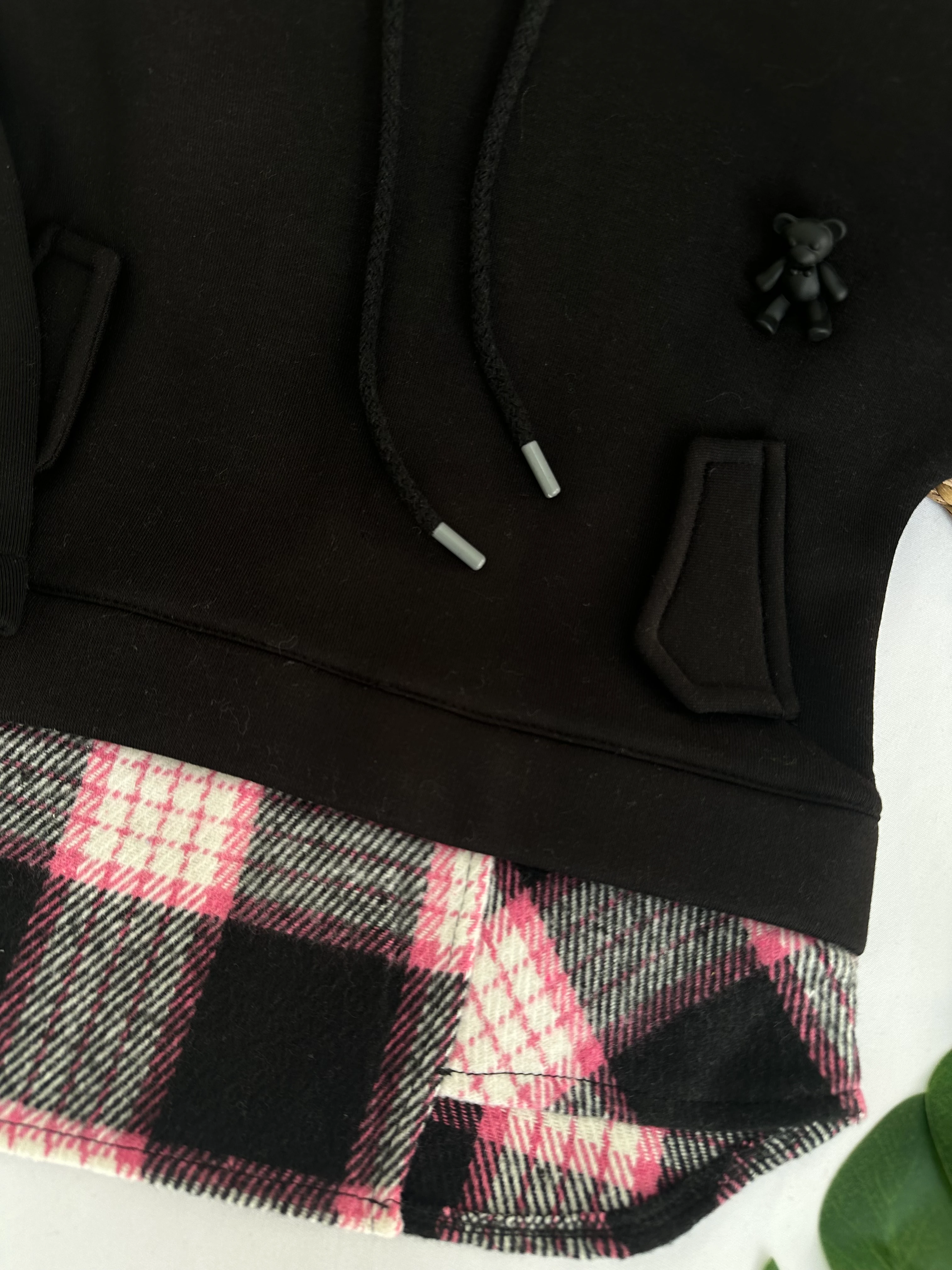 Kız Çocuk Siyah Ayıcıklı Kapüşonlu Gömlek Detaylı Sweat