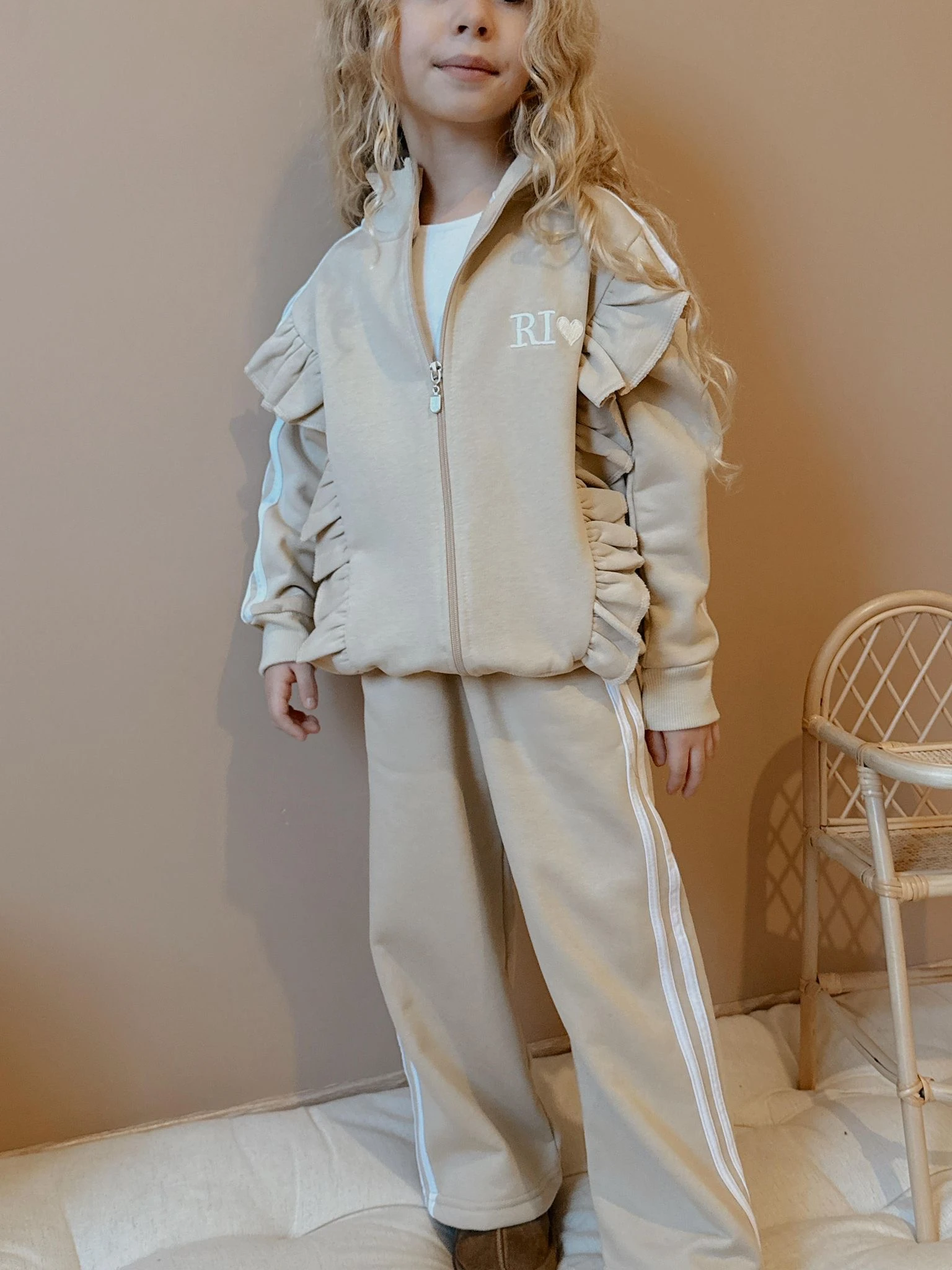 Kız Çocuk Bej Fermuarlı  Rio Takım