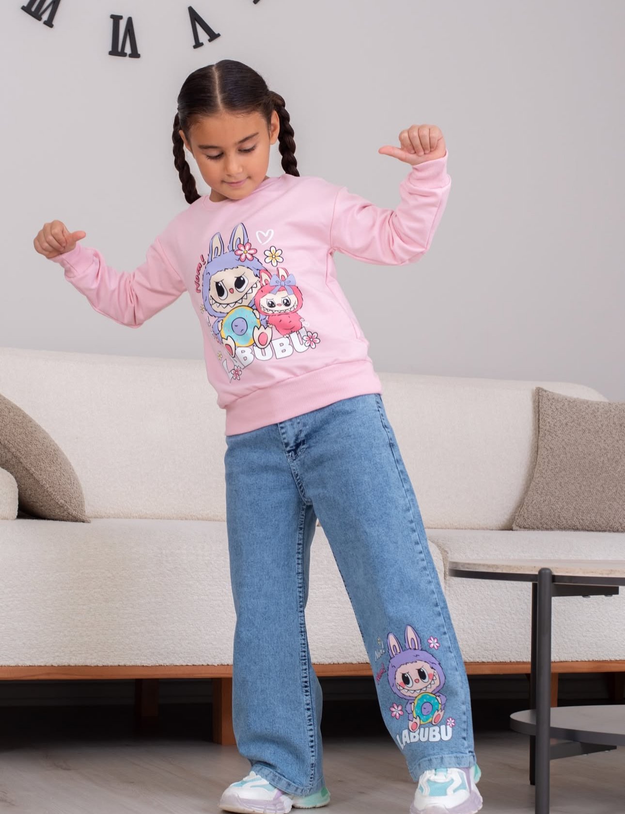 Kız Çocuk Pembe Labubu Kot Pantolon Sweat 2’li Takım 