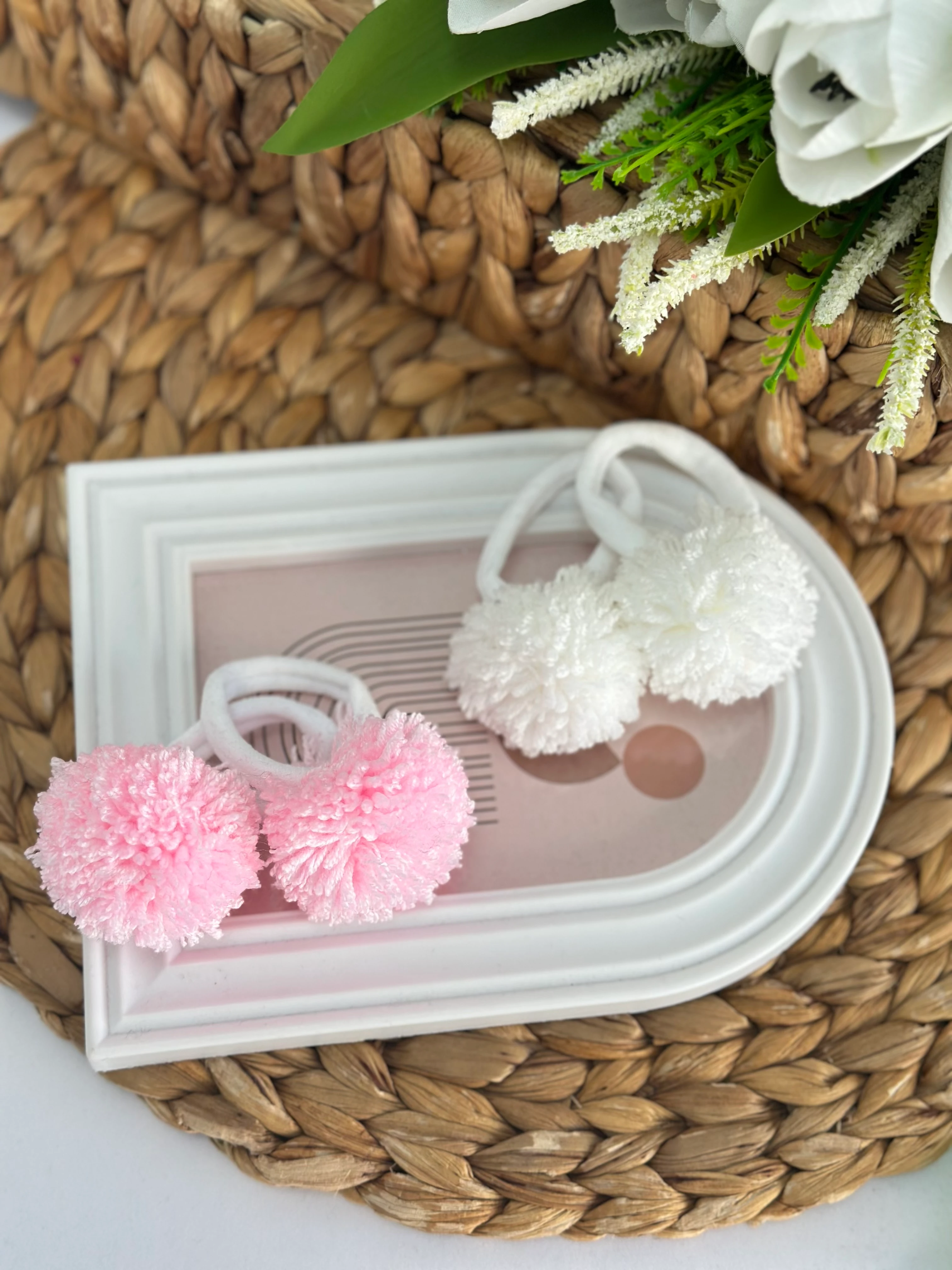 Kız Çocuk Ponpon Pembe Beyaz Toka