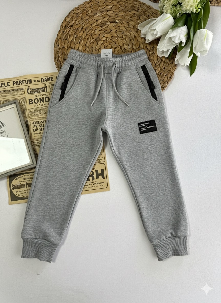 Gri Renk Fermuarlı Eşofman Altı