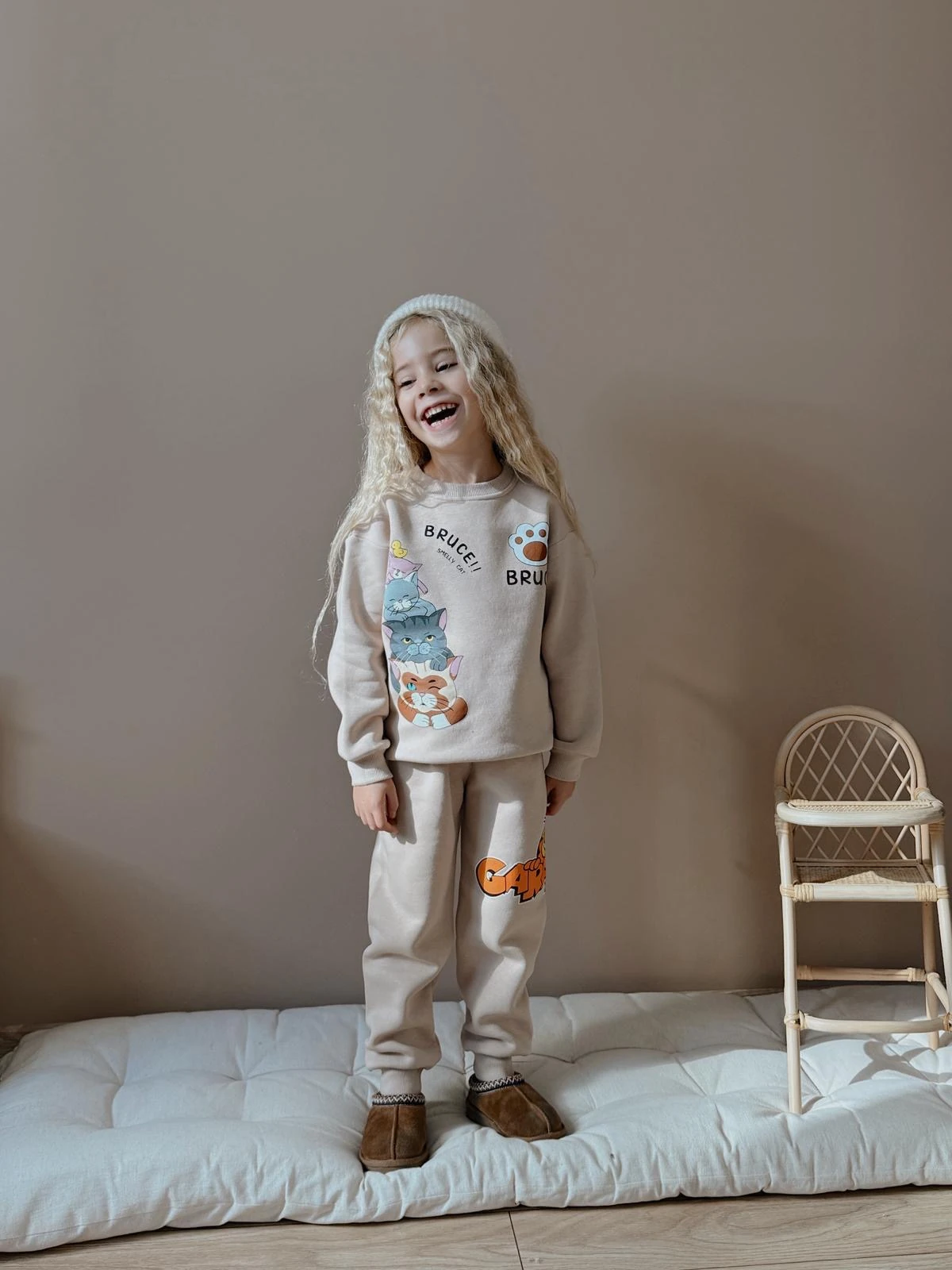 Kız Çocuk Bej Kedili Alt-Üst Takım