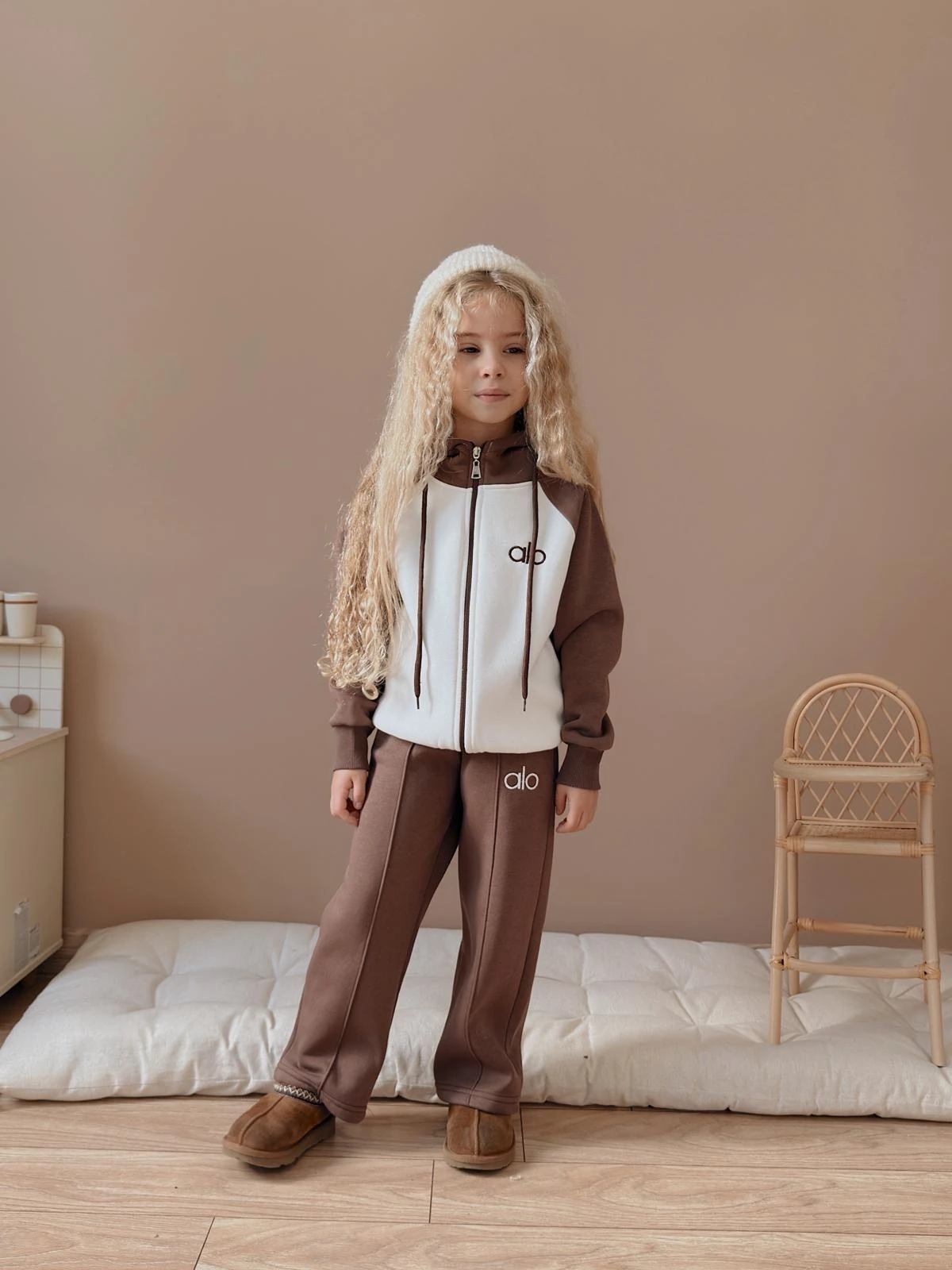 Kız Çocuk Kahverengi Fermuarlı Alt-Üst Takım