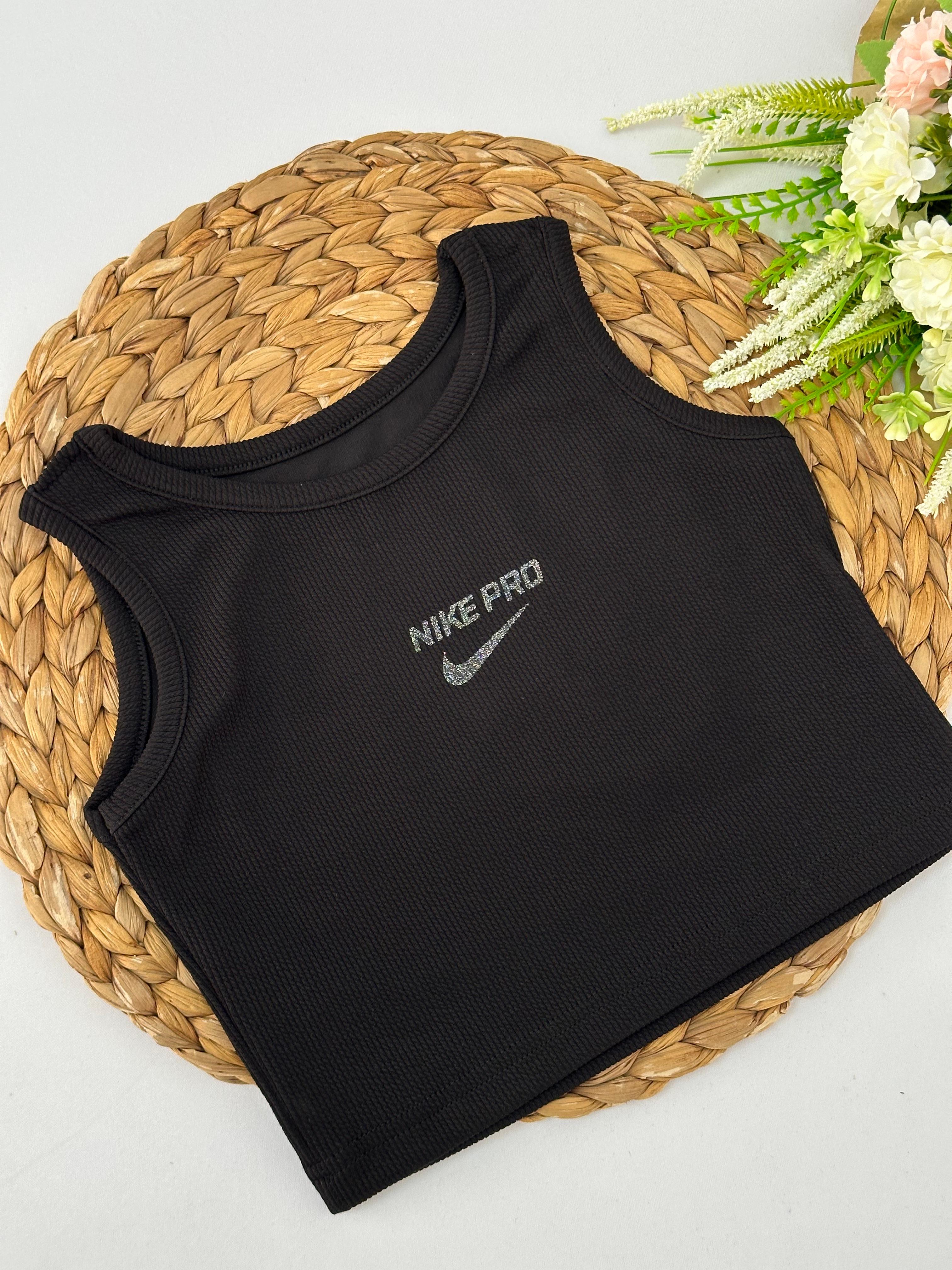 Kız Çocuk Siyah Nike Pro Crop