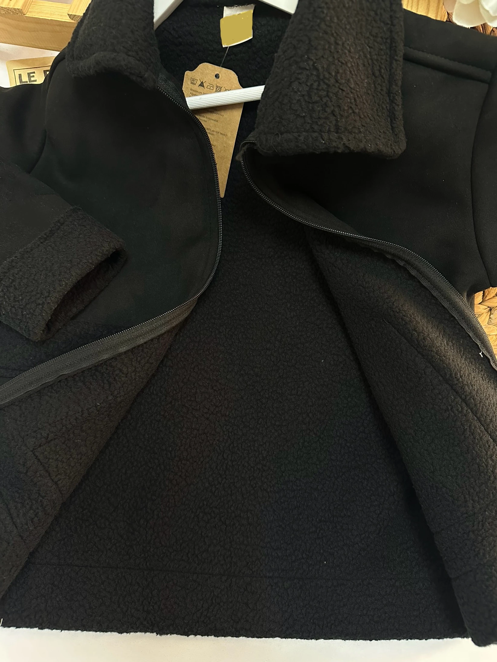 Erkek Çocuk Siyah İçi Yünlü Süet Mont