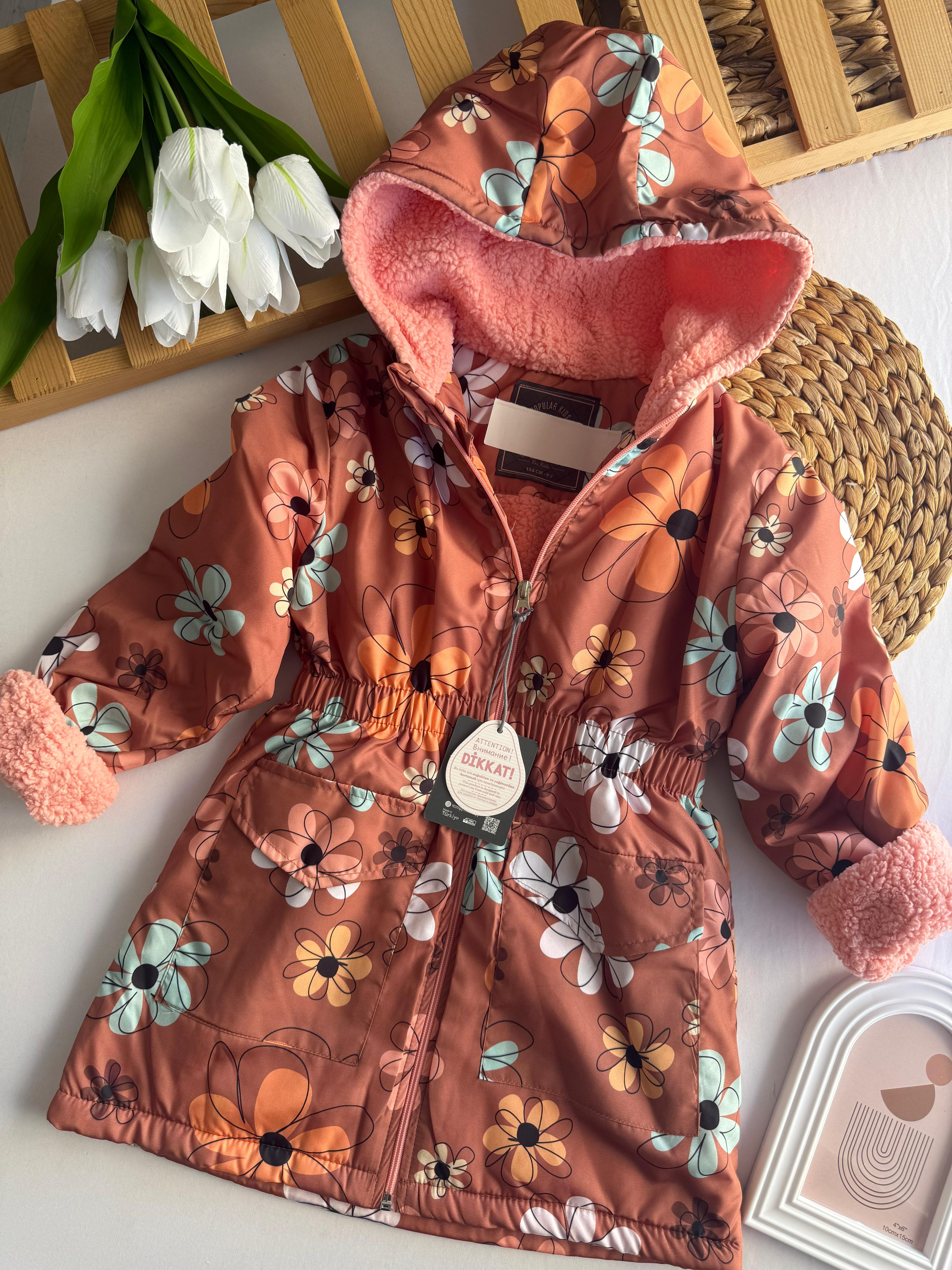 Kız Çocuk Kahve Papatya Desenli İçi Peluş Kapüşonlu Mont