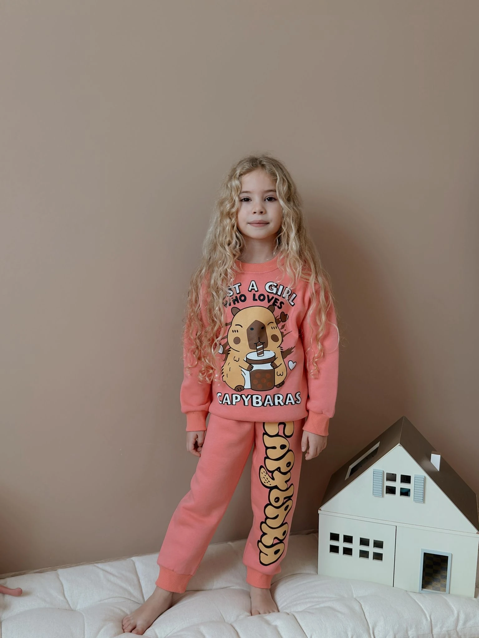 Kız Çocuk Somon Capybaras Desenli Takım