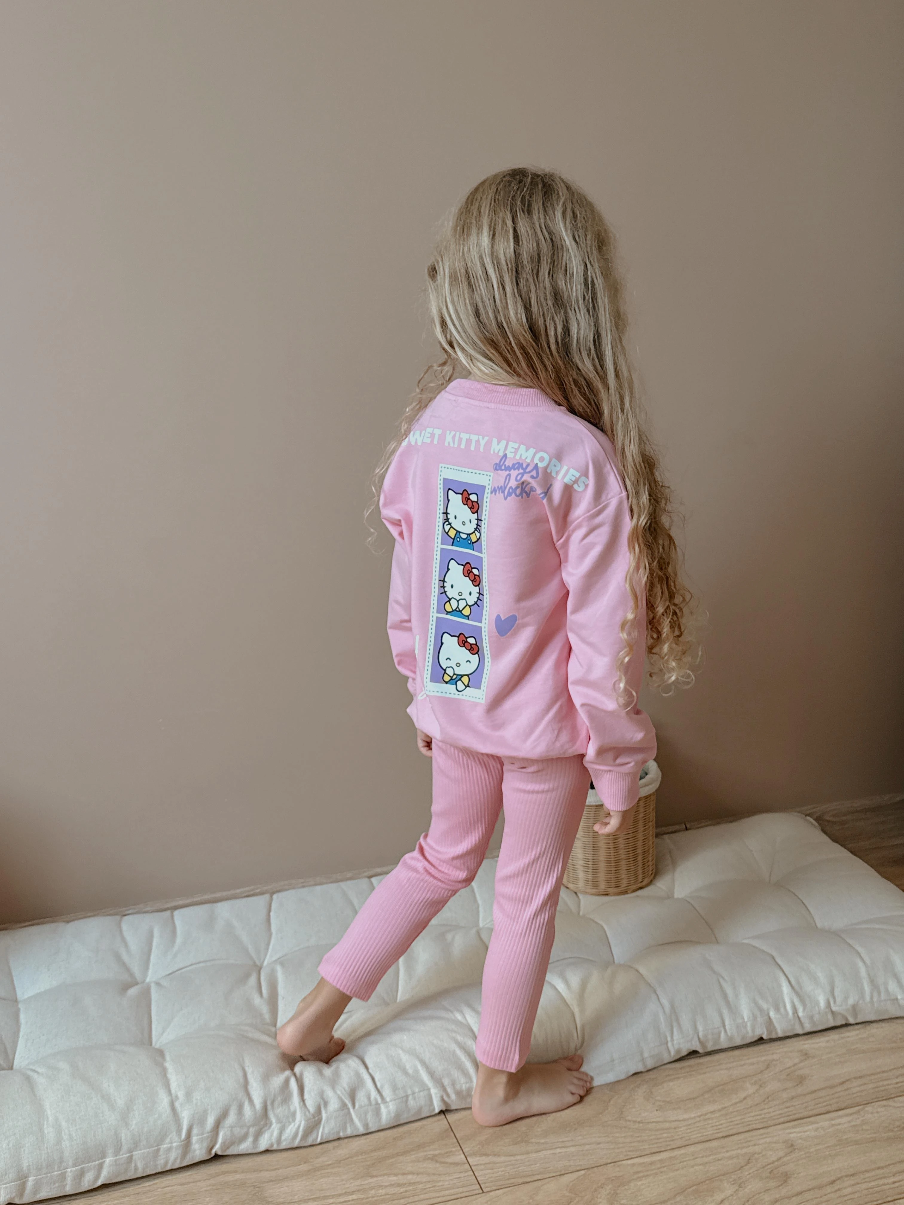 Kız Çocuk Pembe Hello Kitty Taytlı Takım