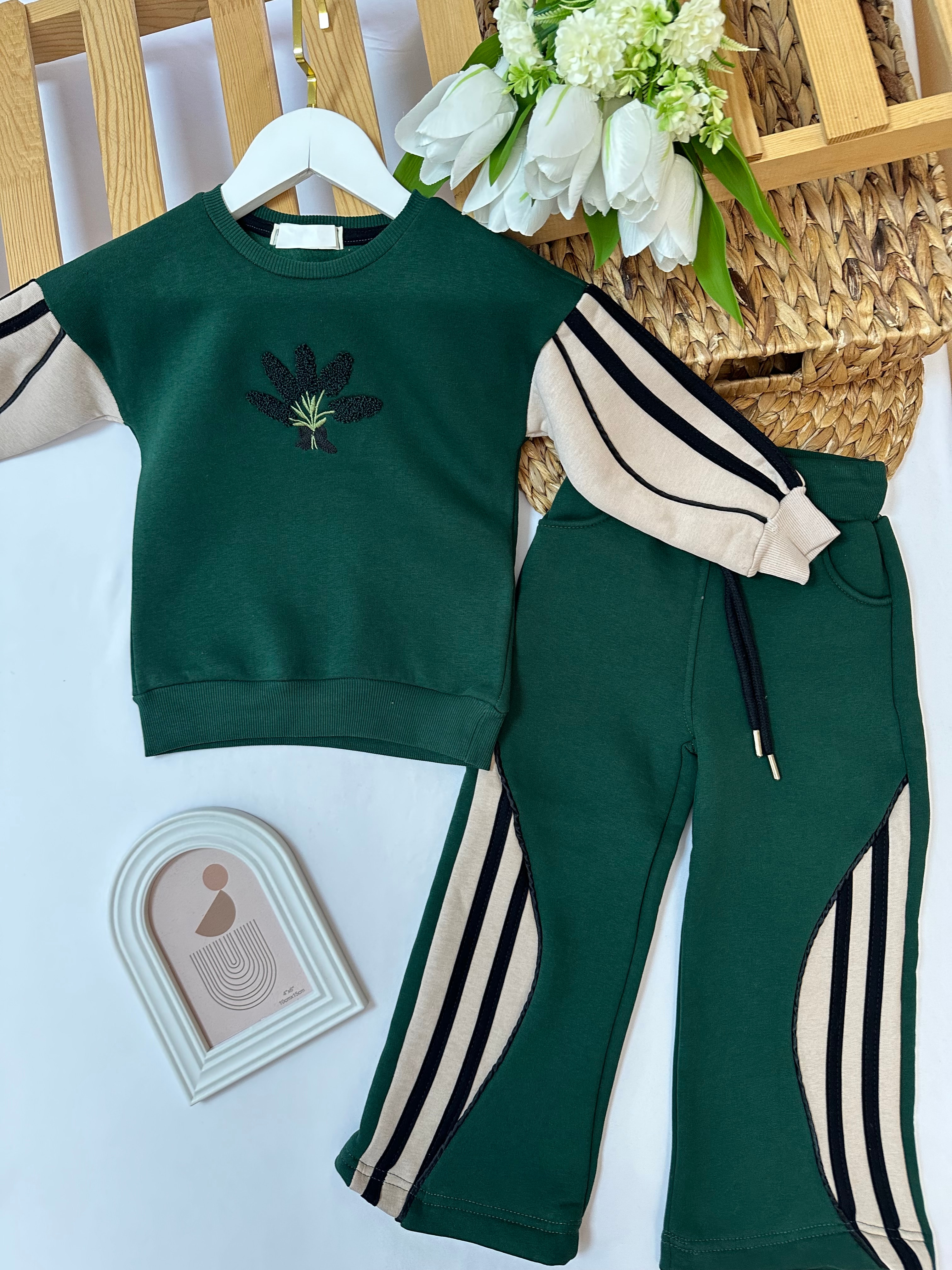 Kız Çocuk Yeşil Çiçek Nakışlı Takım