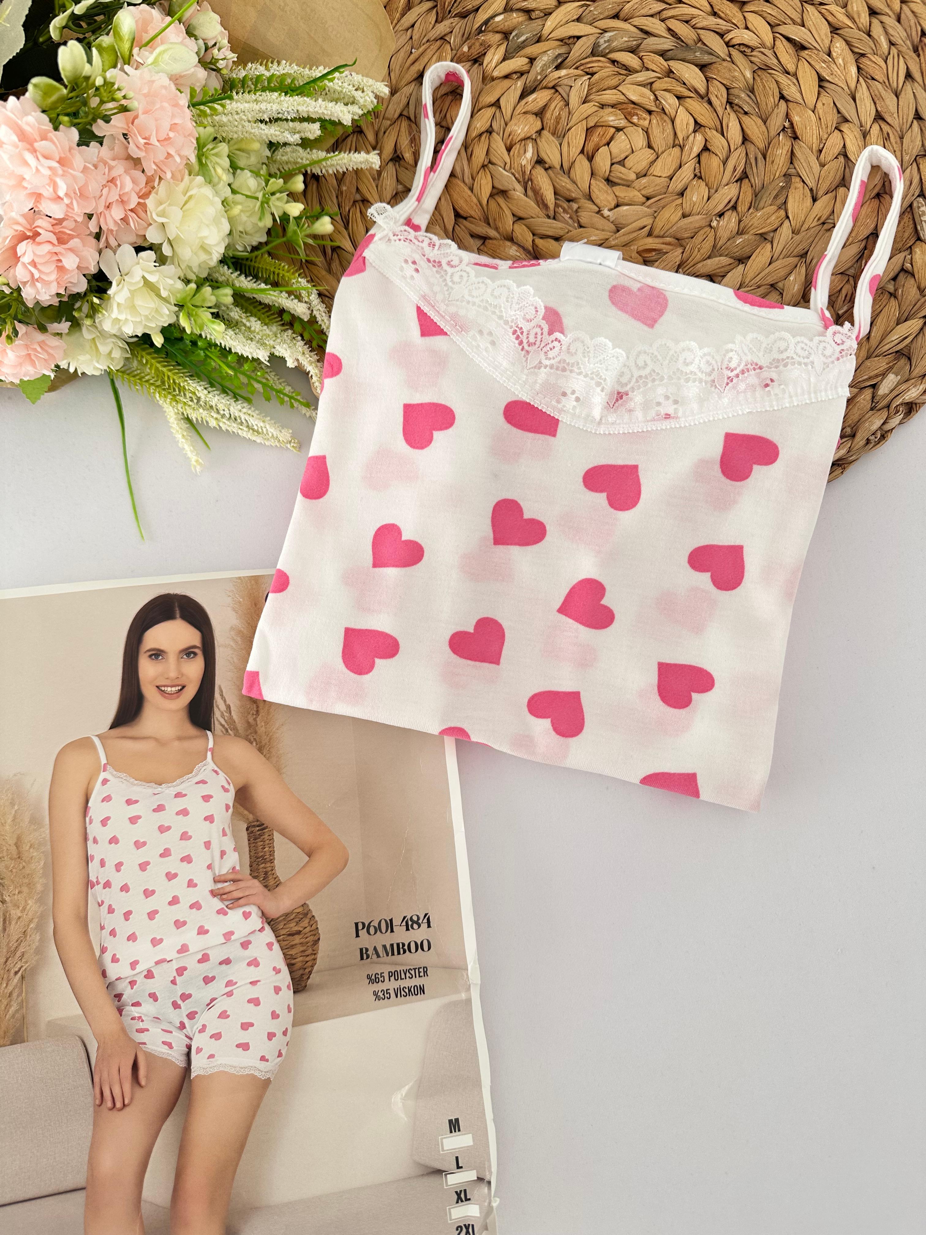 Pembe Kalp Desenli Dantelli Kadın Pijama Takımı
