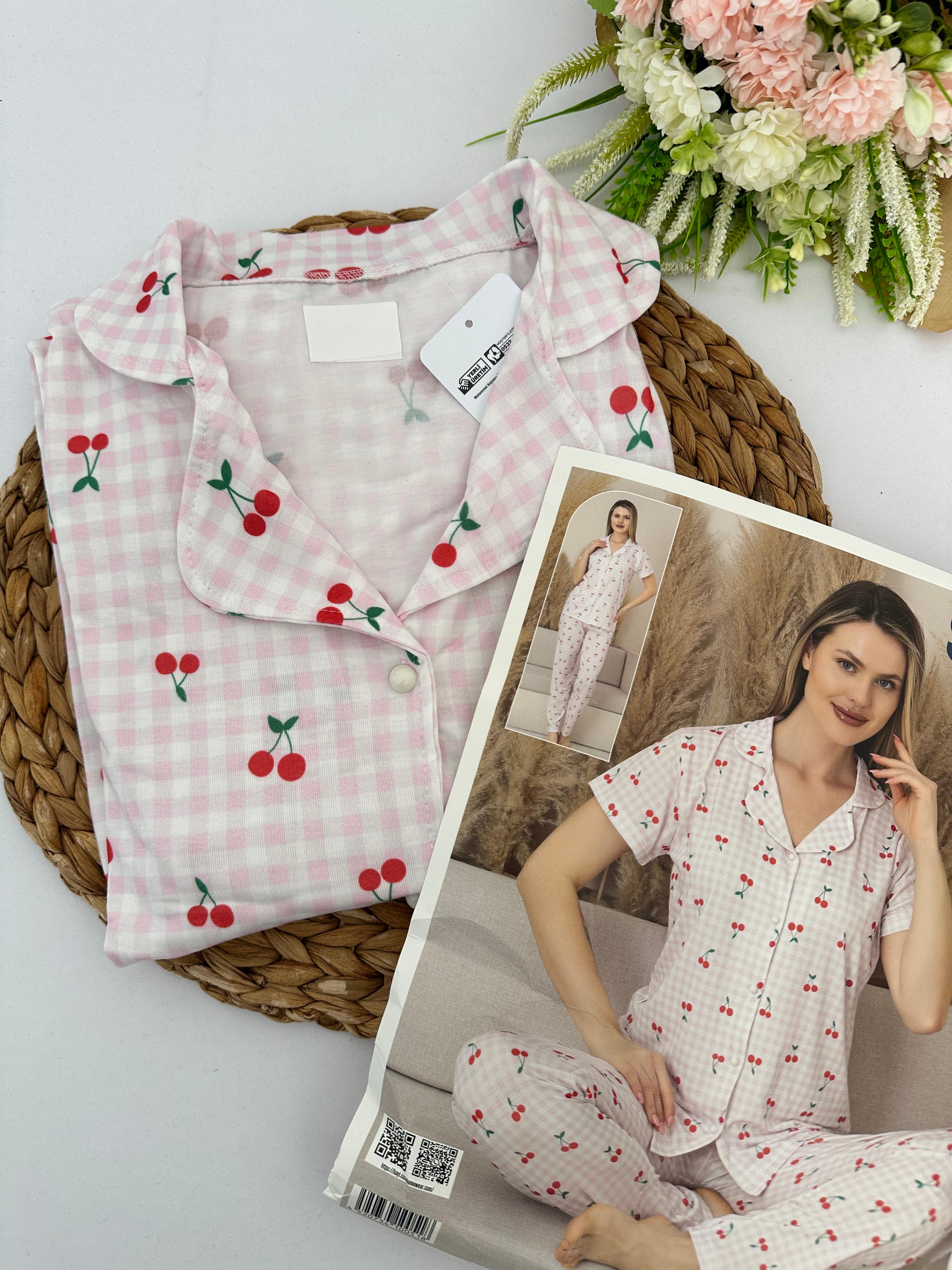 Kiraz Desenli Pötikareli Kadın Pijama Takımı