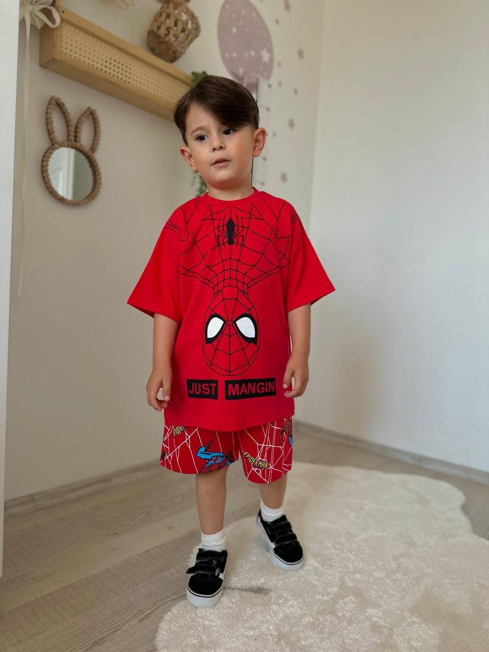 Erkek Çocuk Kırmızı Spiderman Şortlu Takım