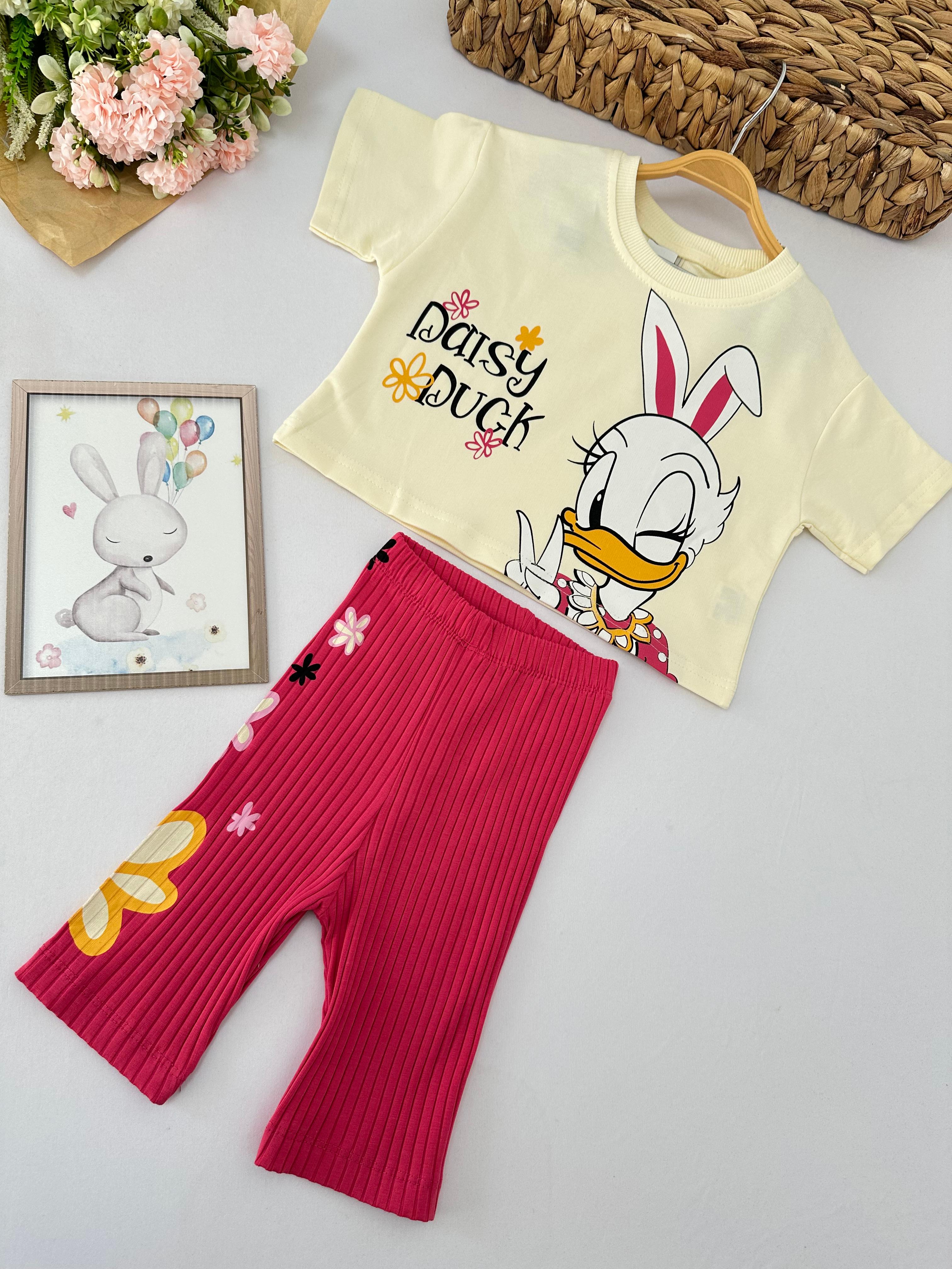Kız Çocuk Pembe Daisy Duck Şortlu Takım