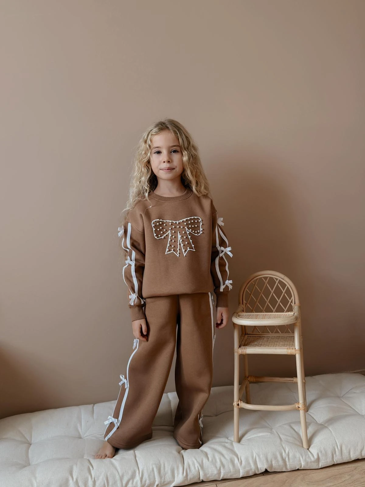 Kız Çocuk Kahve İnci Fiyonklu 2’li Takım