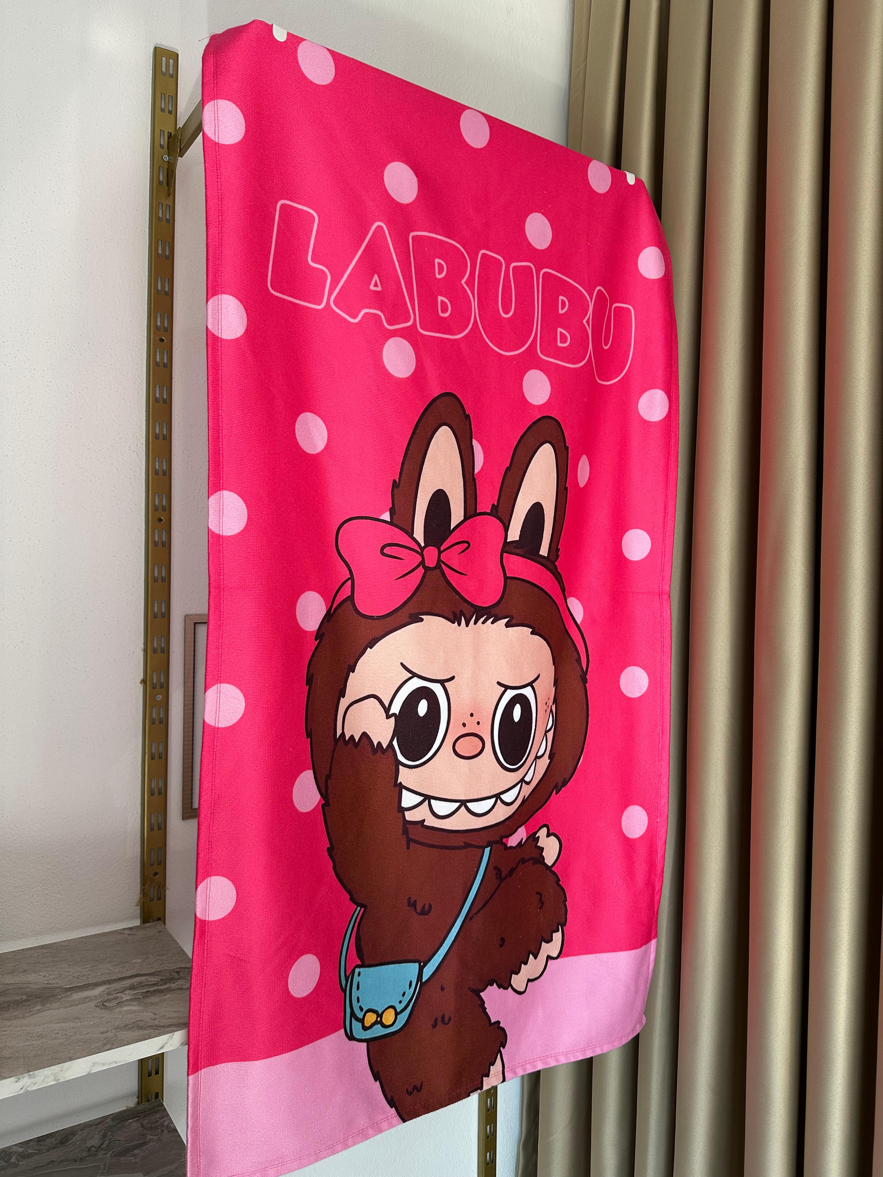 Pembe Labubu Plaj Havlusu