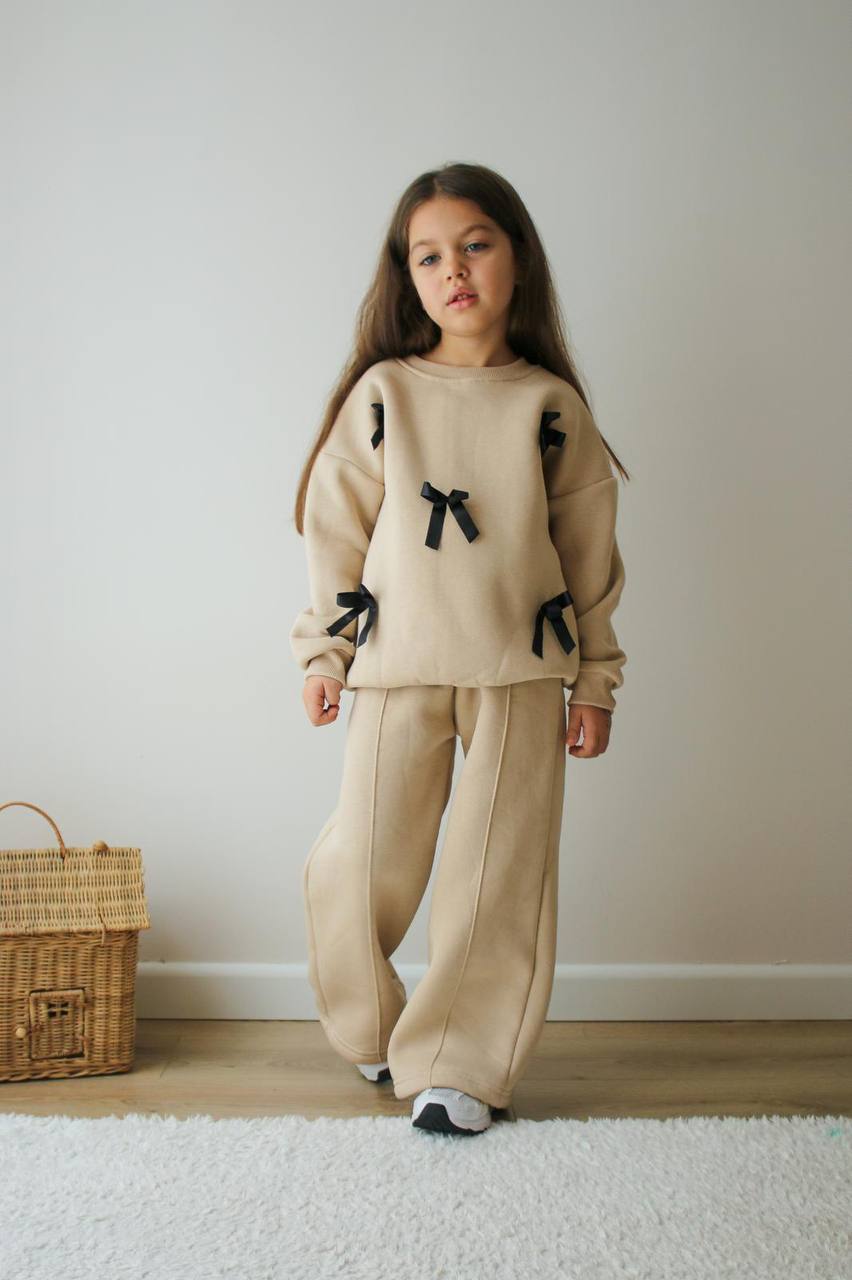 Kız Çocuk Bej Kurdeleli Alt-Üst Takım